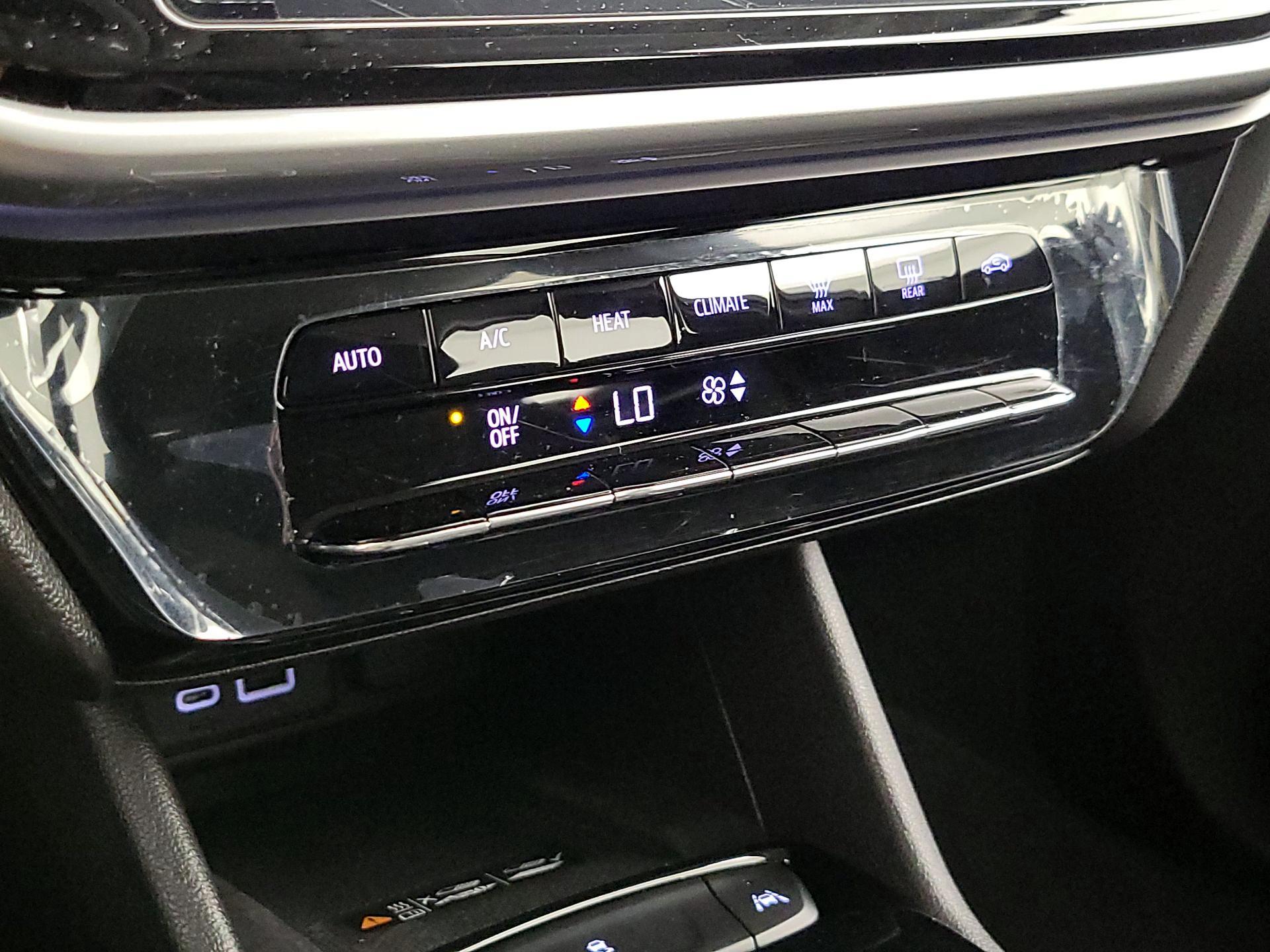 Thumbnail: 2023 Chevrolet Bolt EUV - 16