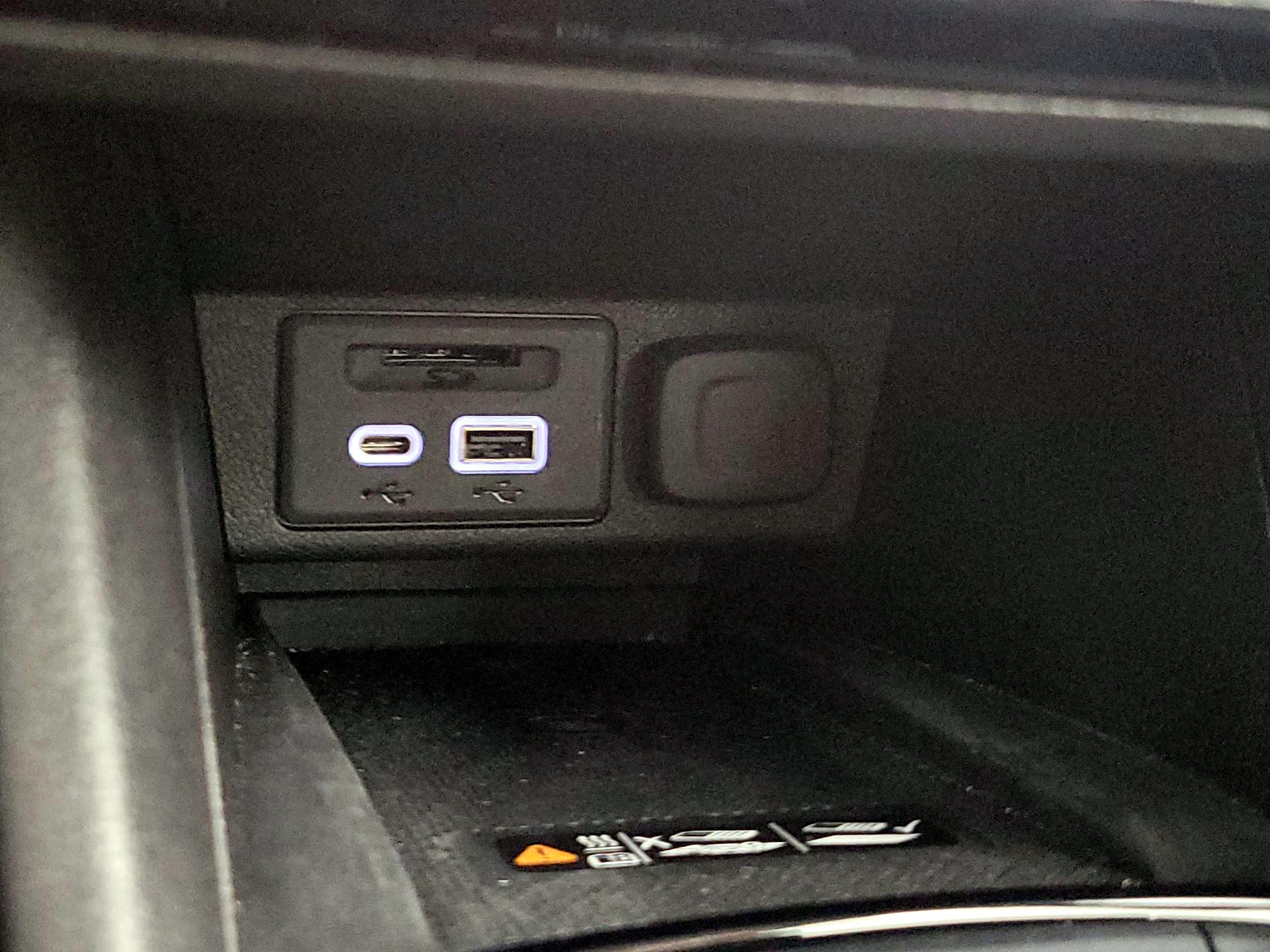 Thumbnail: 2023 Chevrolet Bolt EUV - 18