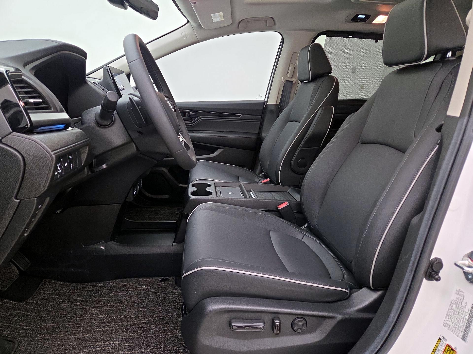 Thumbnail: 2025 Honda Odyssey - 11