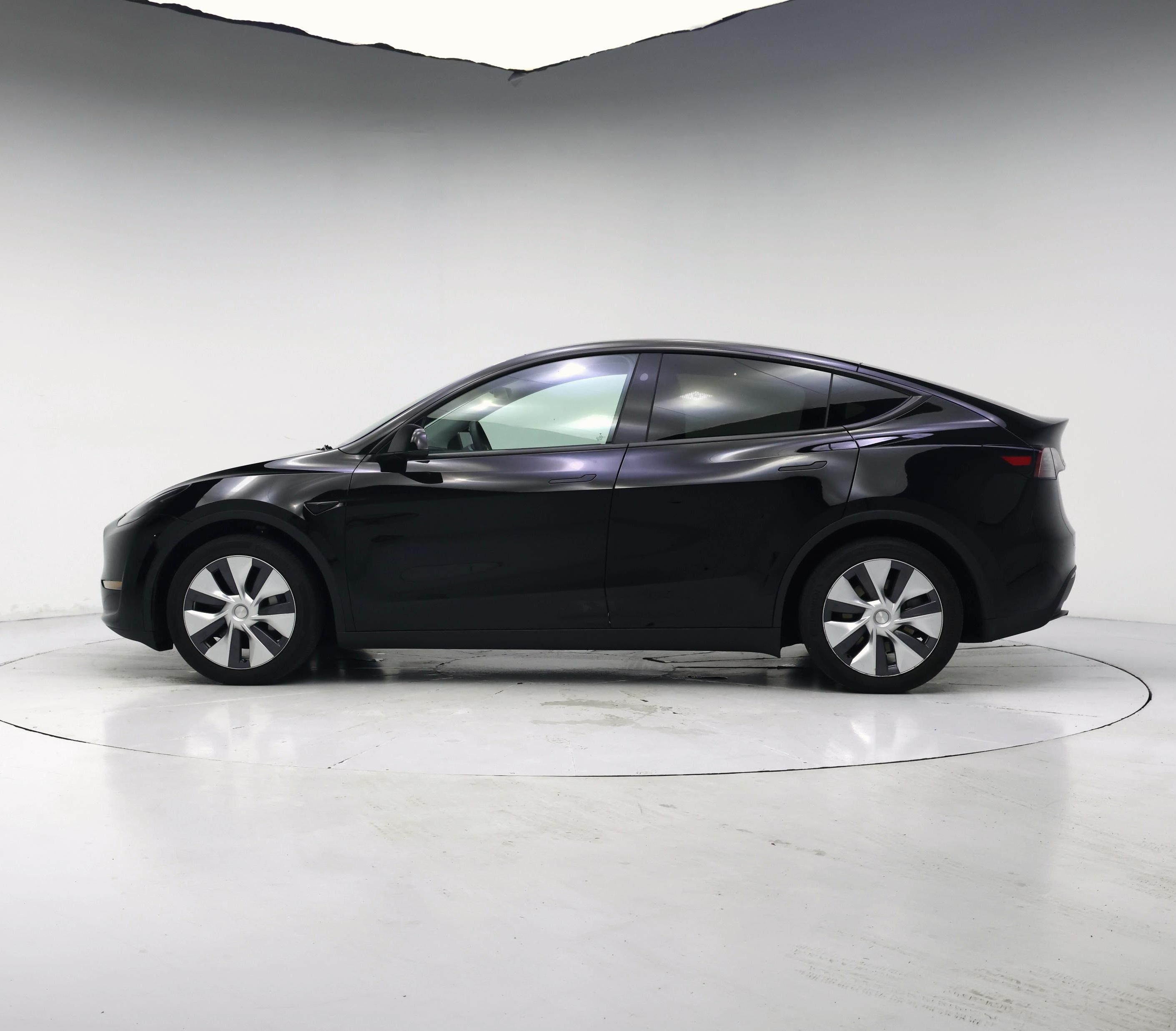 Thumbnail: 2024 Tesla Model Y - 3
