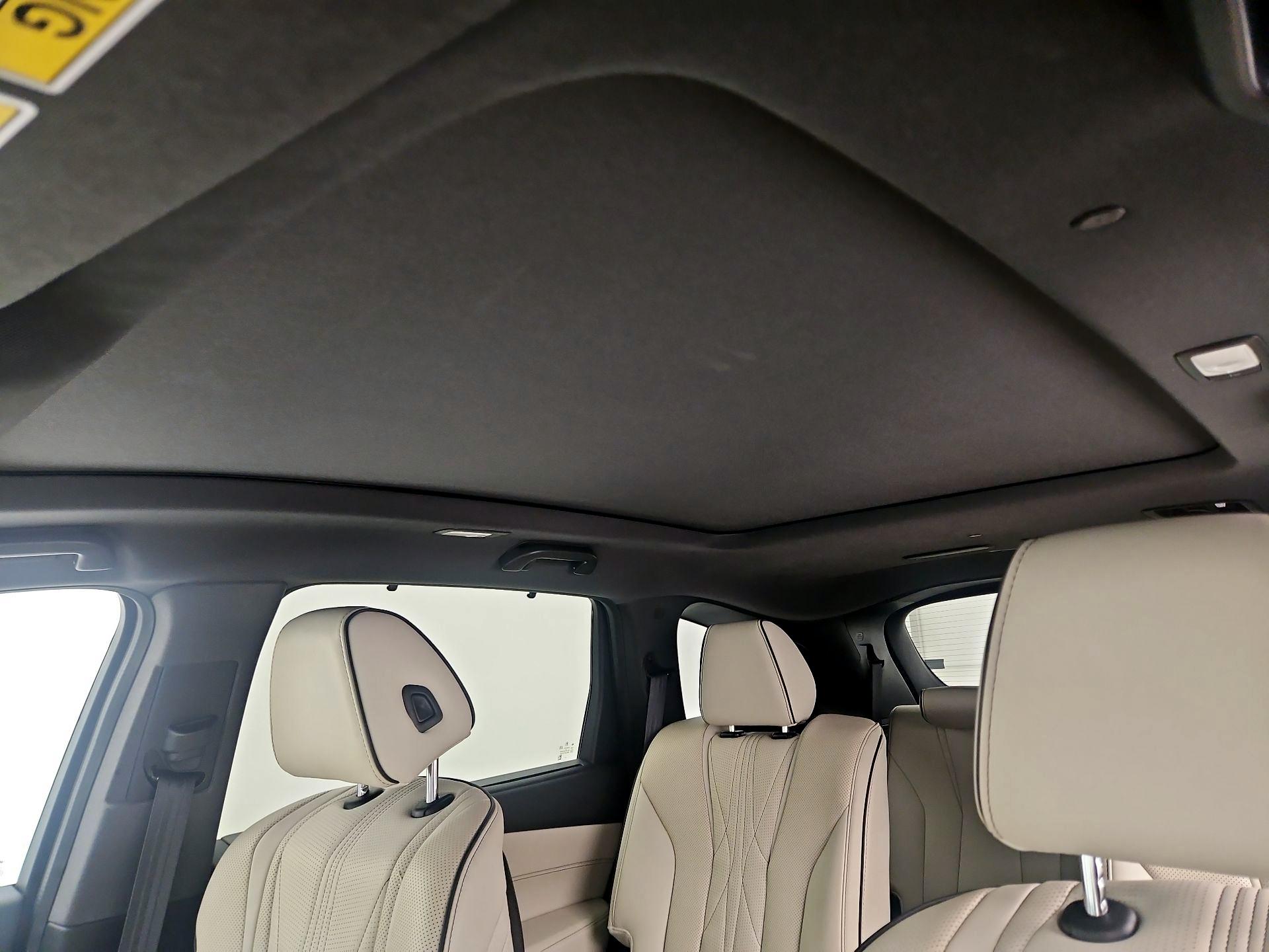 Thumbnail: 2023 Acura MDX - 20