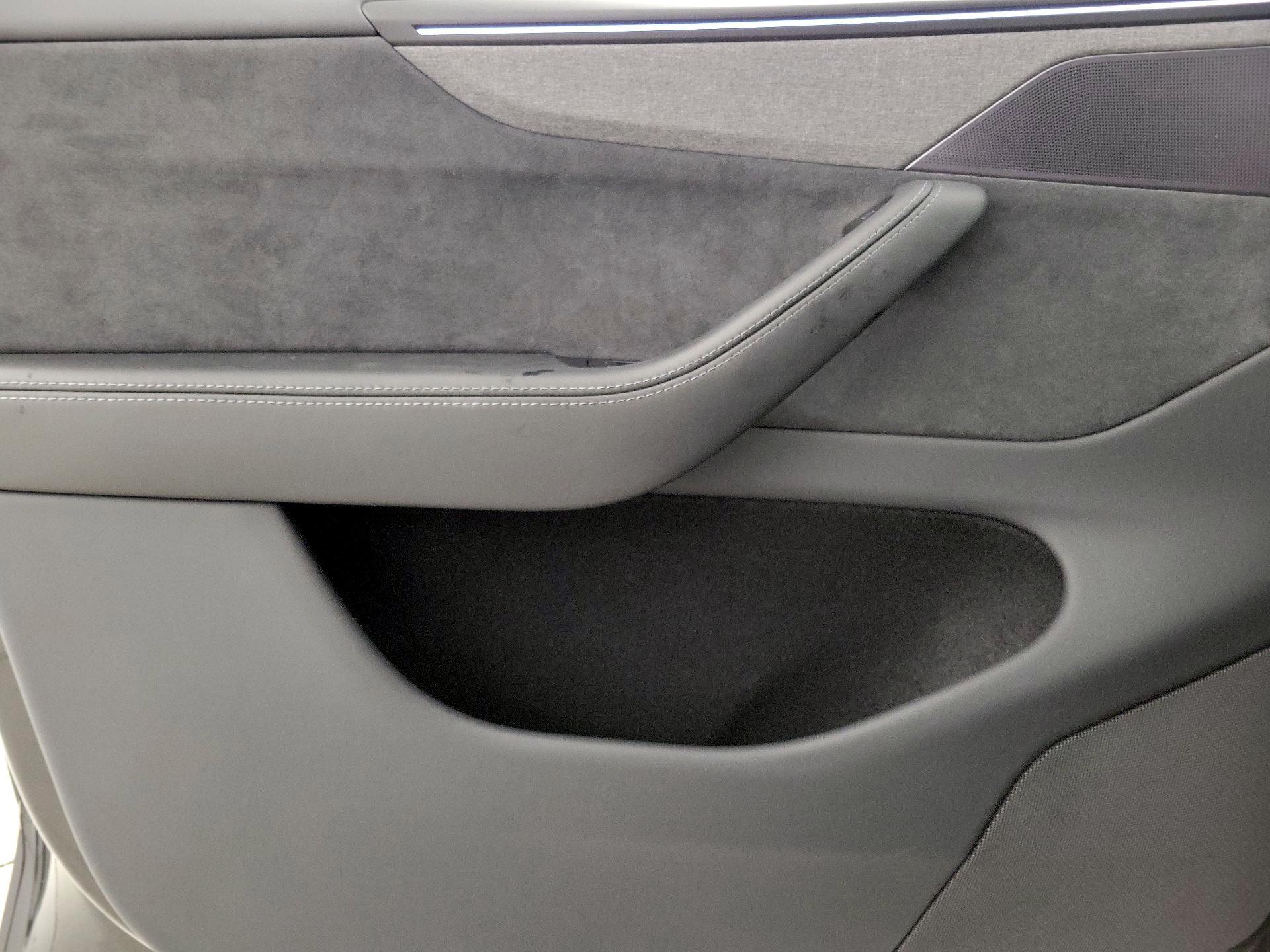 Thumbnail: 2026 Tesla Model Y - 12