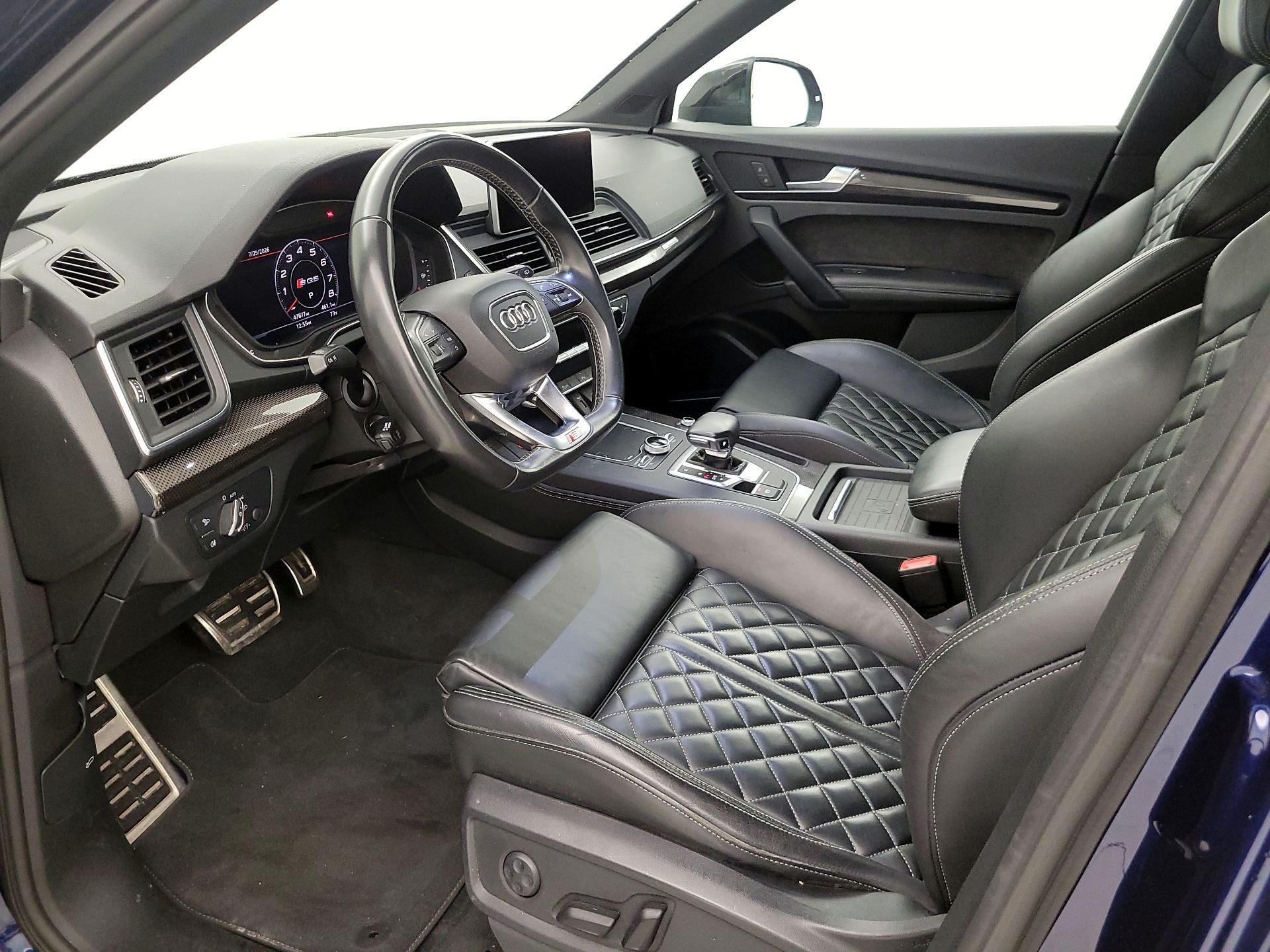 Thumbnail: 2020 Audi SQ5 - 11