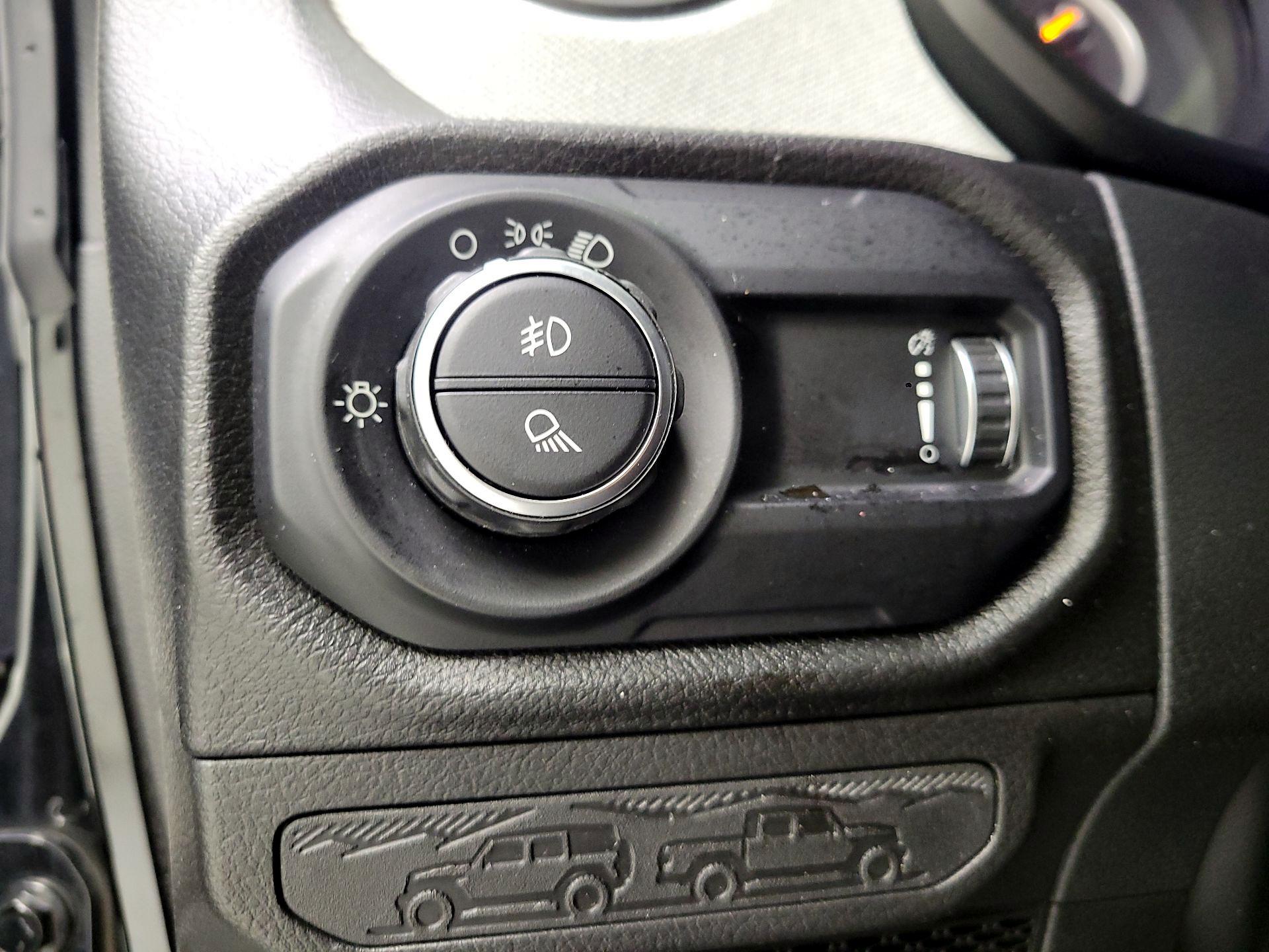 Thumbnail: 2024 Jeep Gladiator - 13