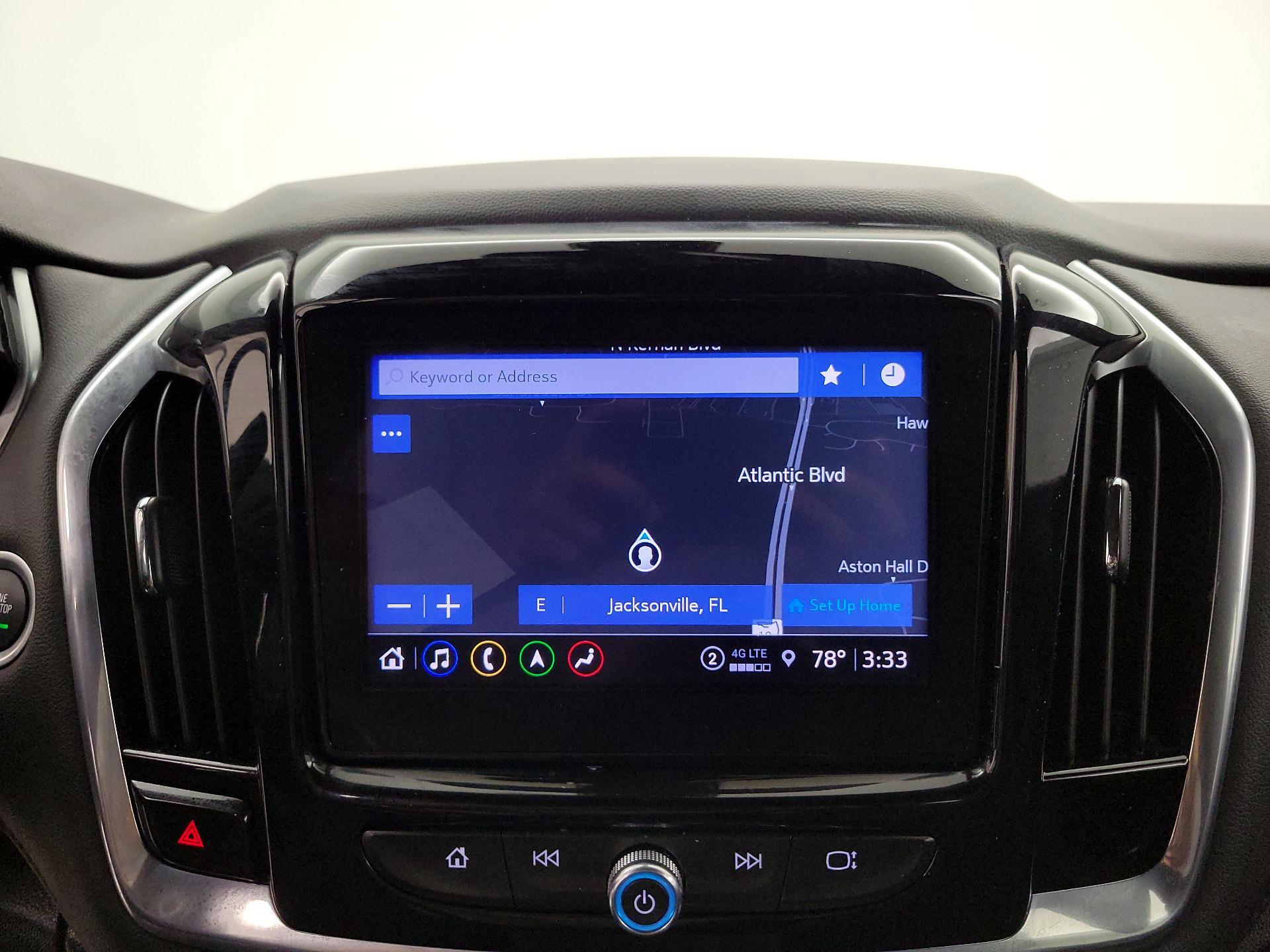 Thumbnail: 2022 Chevrolet Traverse - 14
