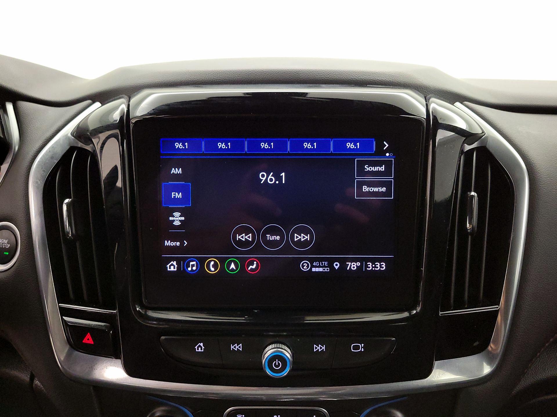 Thumbnail: 2022 Chevrolet Traverse - 16