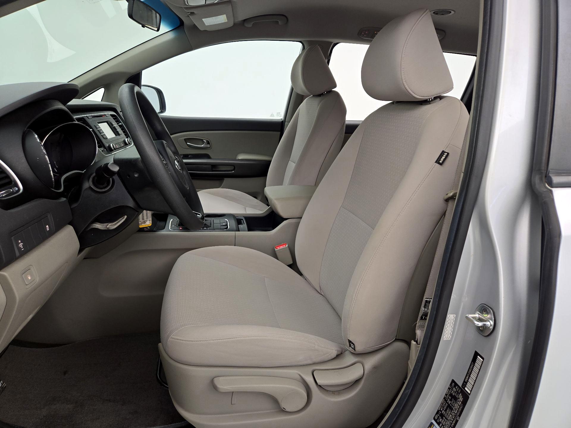 Thumbnail: 2016 Kia Sedona - 11