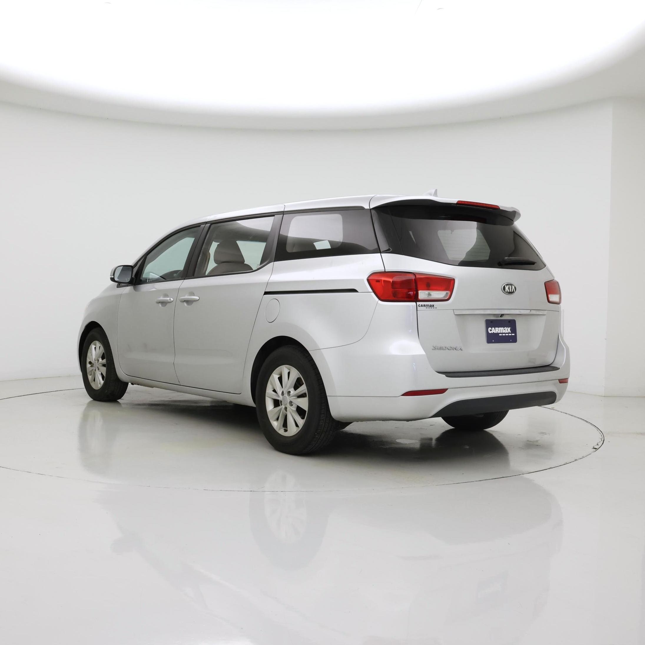 Thumbnail: 2016 Kia Sedona - 2