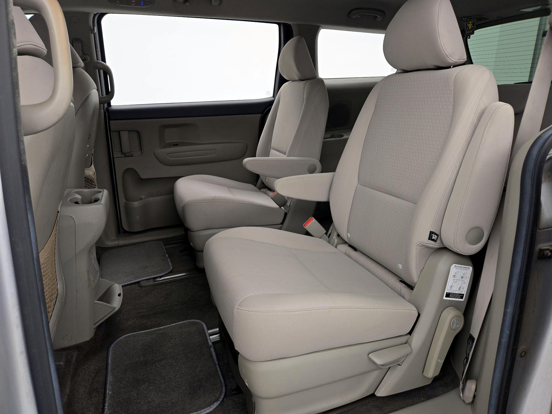 Thumbnail: 2016 Kia Sedona - 19