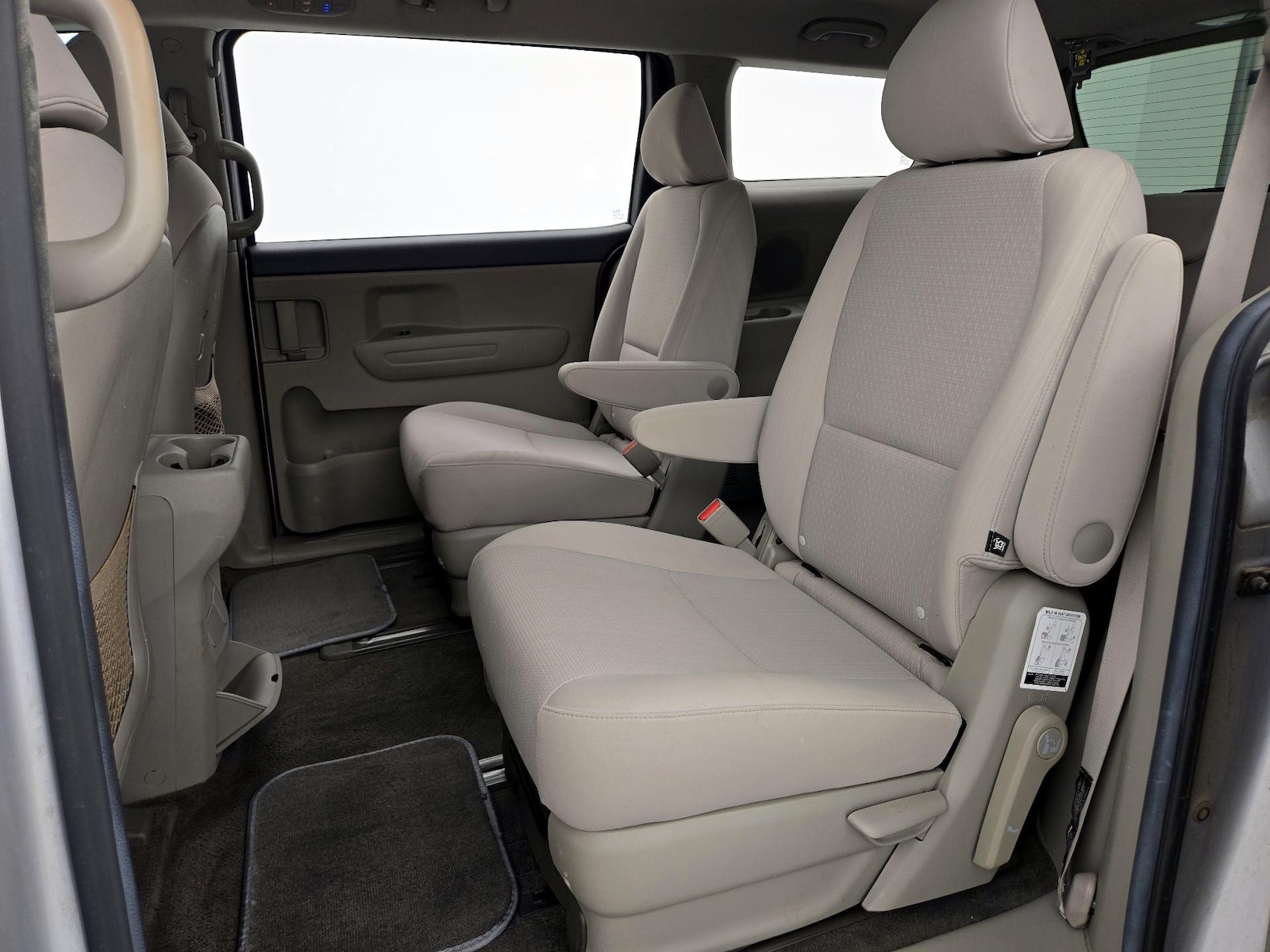 2016 Kia Sedona L - Photo 20