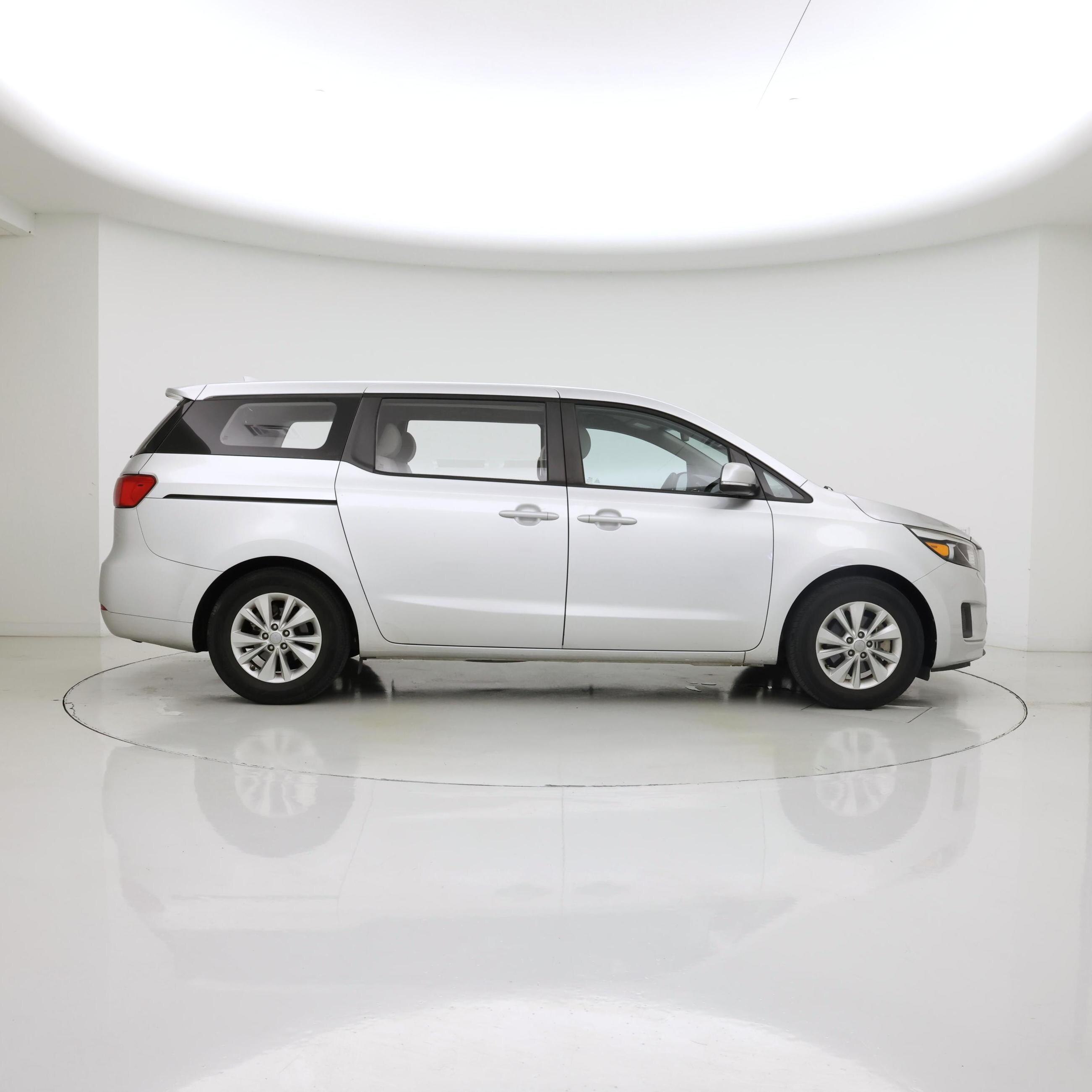 Thumbnail: 2016 Kia Sedona - 7