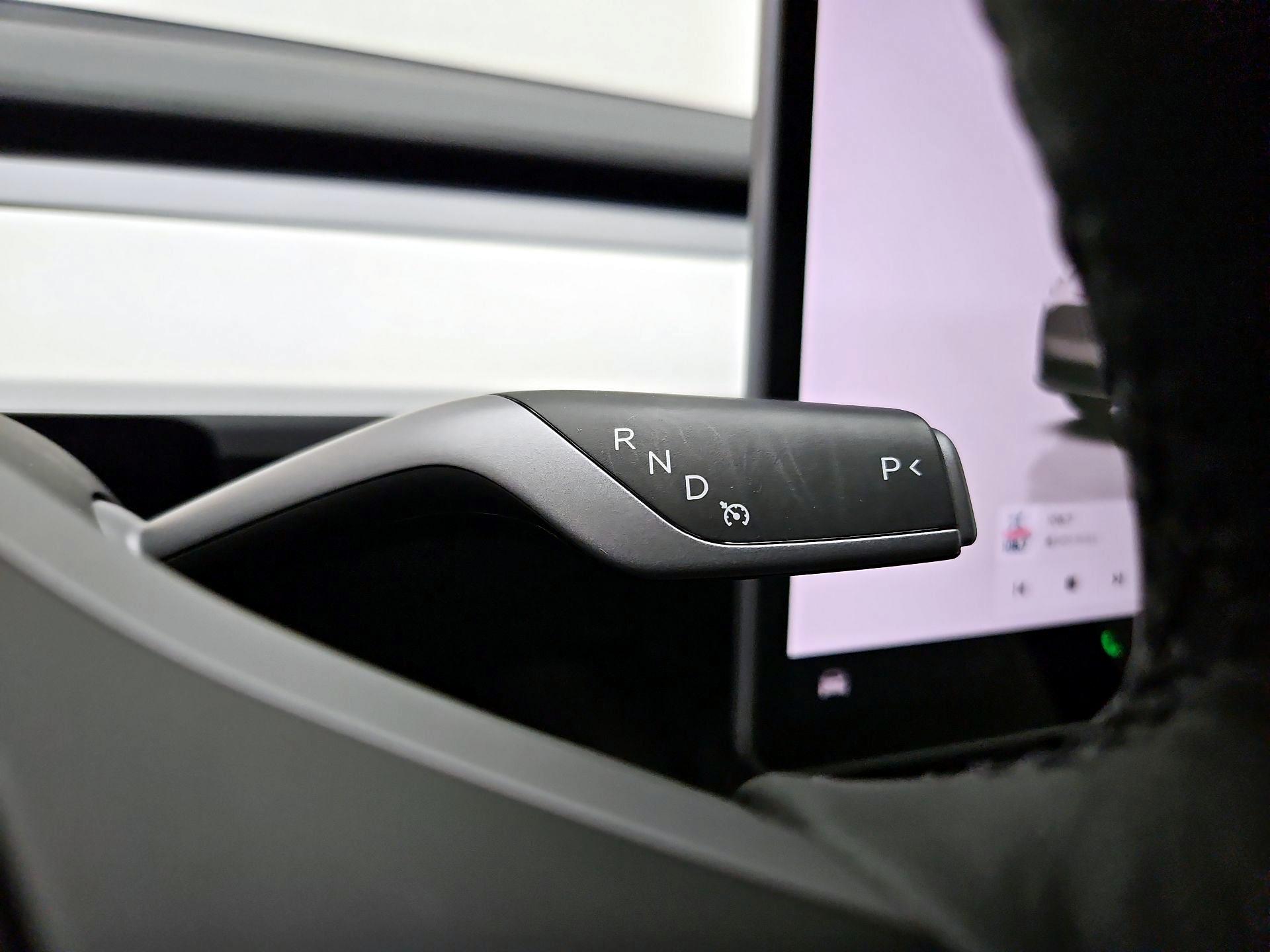 Thumbnail: 2022 Tesla Model Y - 17