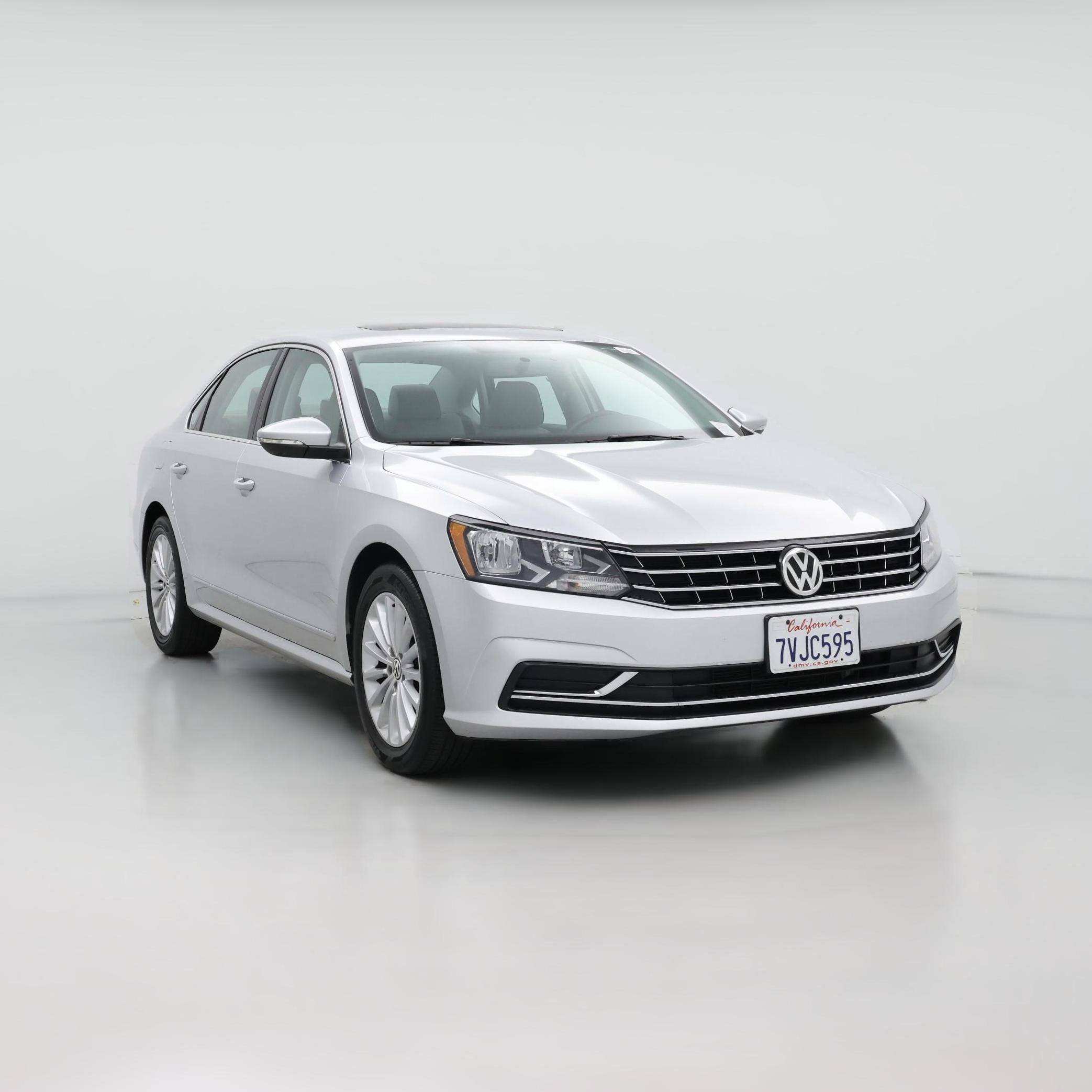 Thumbnail: 2016 Volkswagen Passat - 1