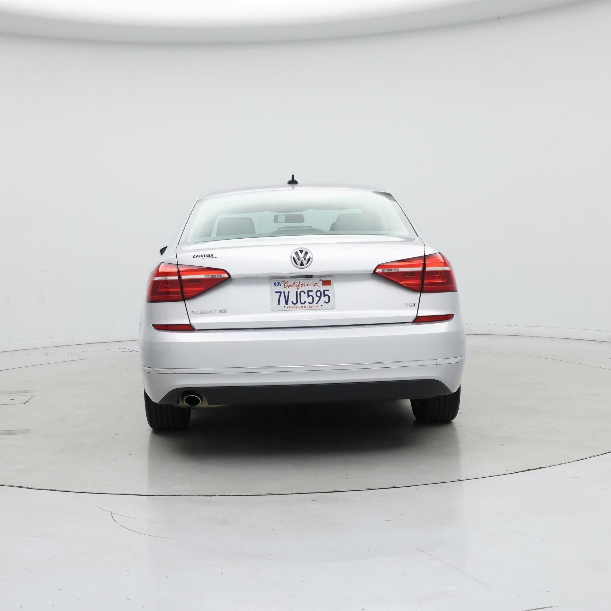 Thumbnail: 2016 Volkswagen Passat - 6