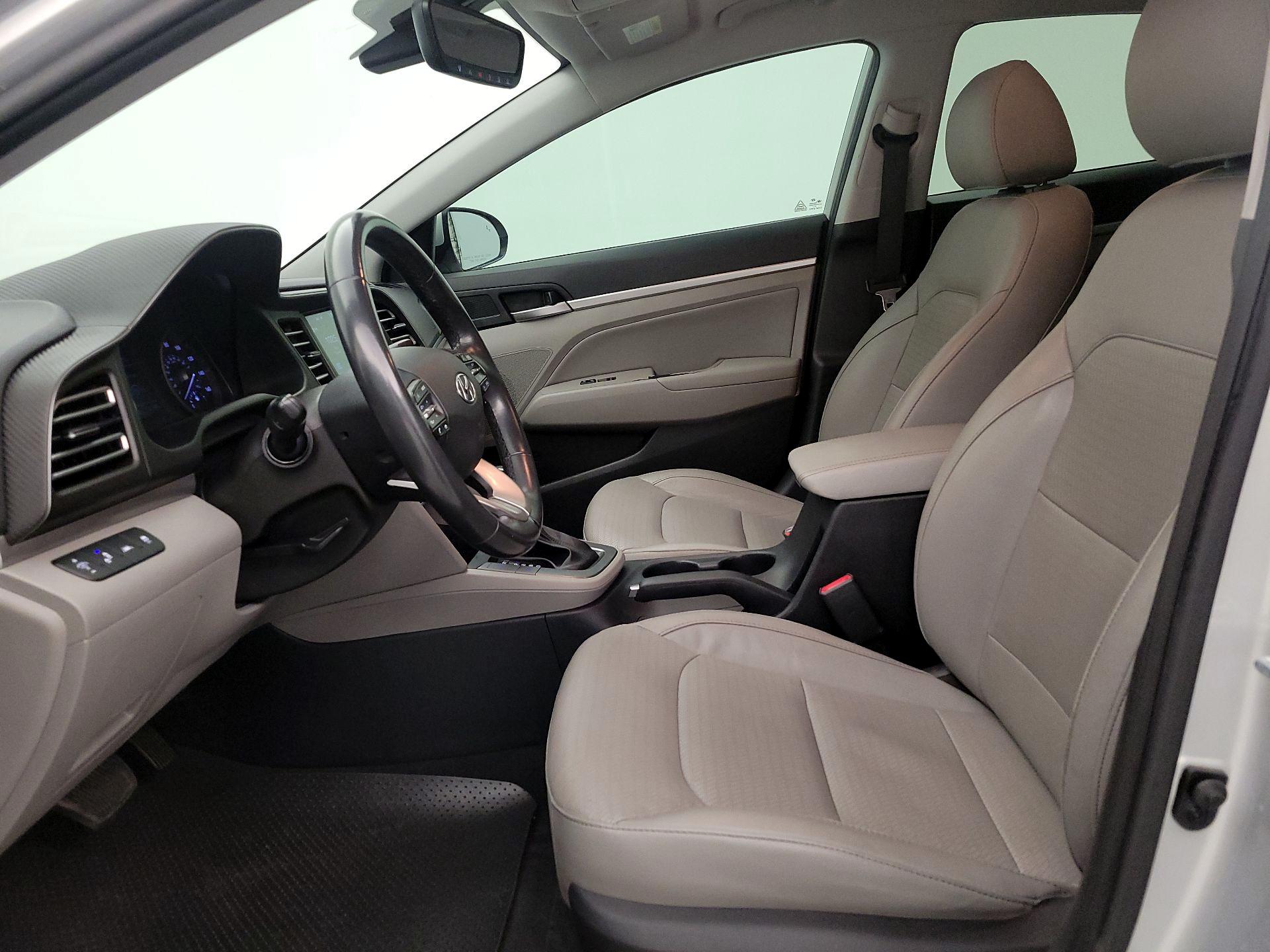 Thumbnail: 2019 Hyundai Elantra - 11