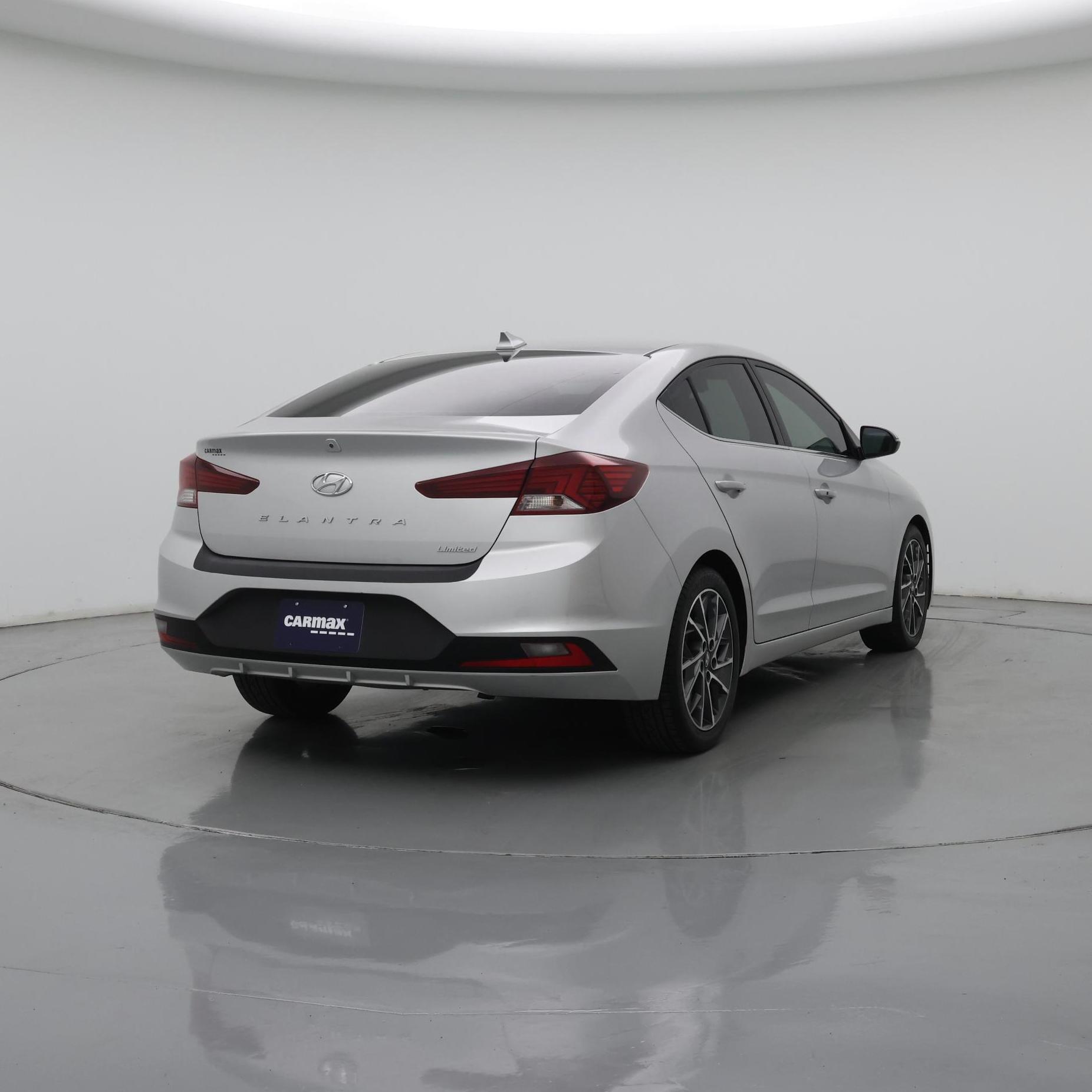 Thumbnail: 2019 Hyundai Elantra - 8