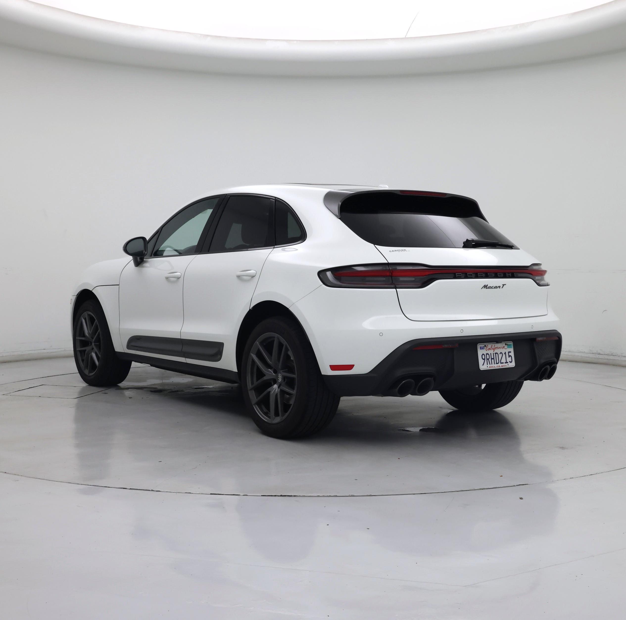 Thumbnail: 2024 Porsche Macan - 2