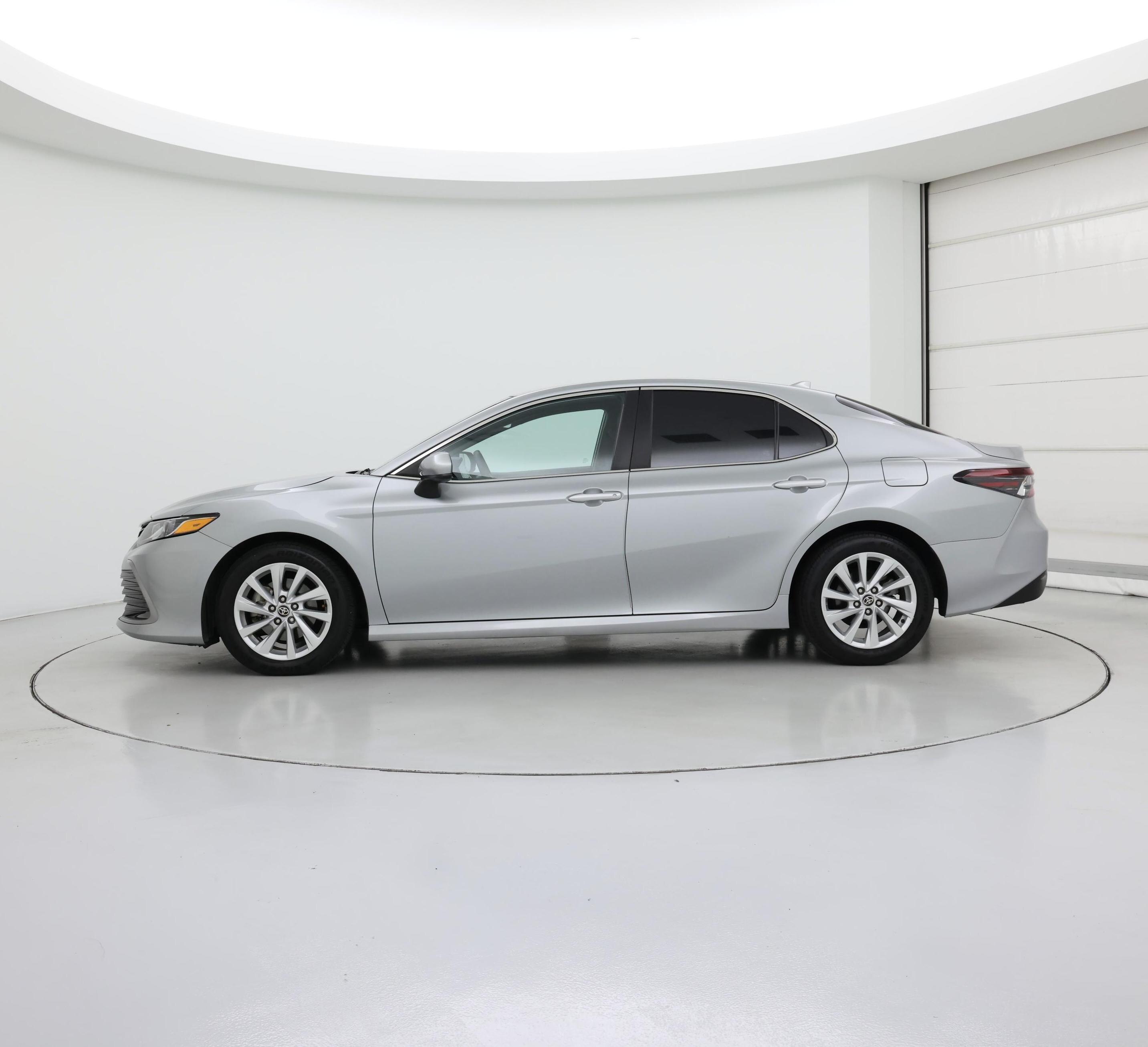 Thumbnail: 2023 Toyota Camry - 3
