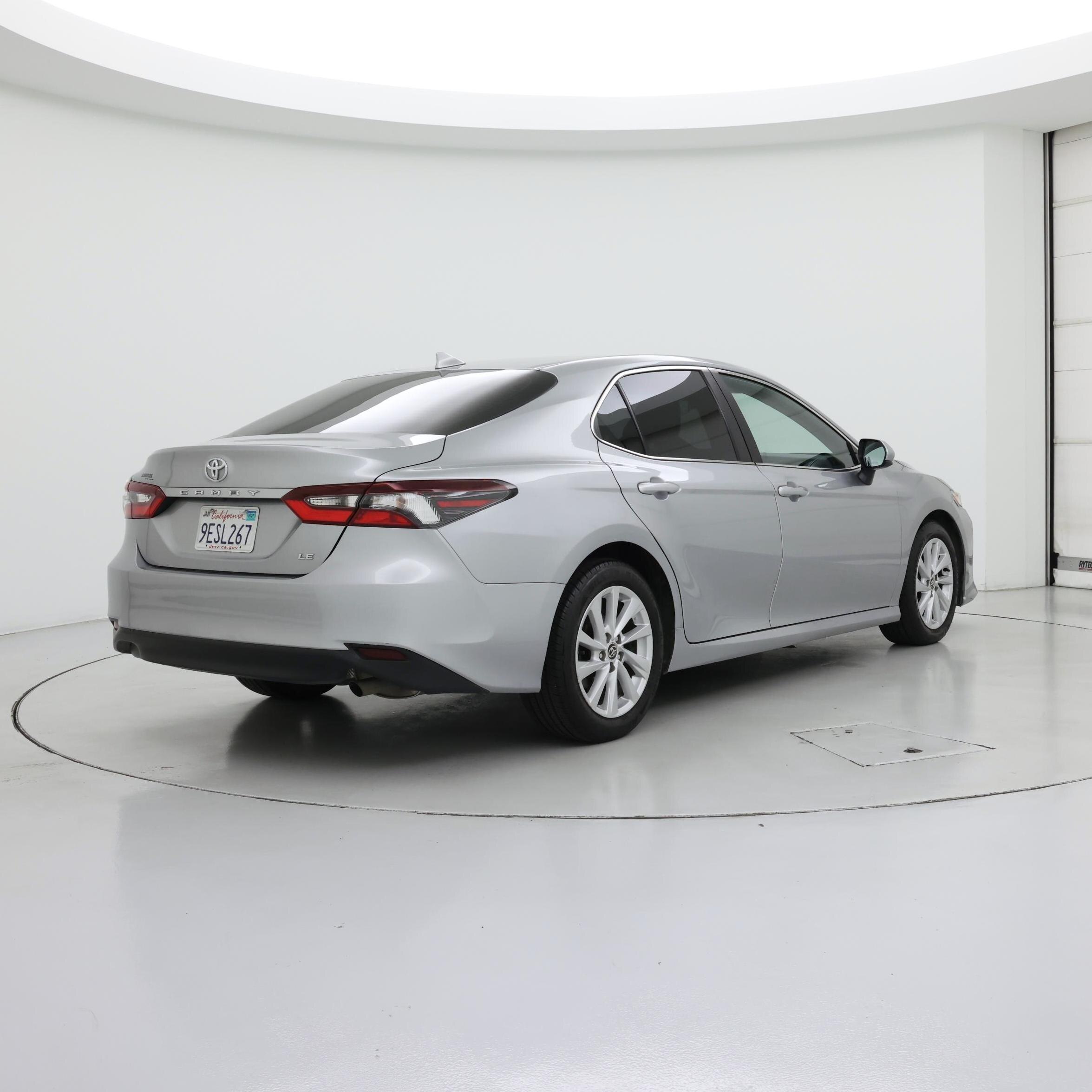 Thumbnail: 2023 Toyota Camry - 8