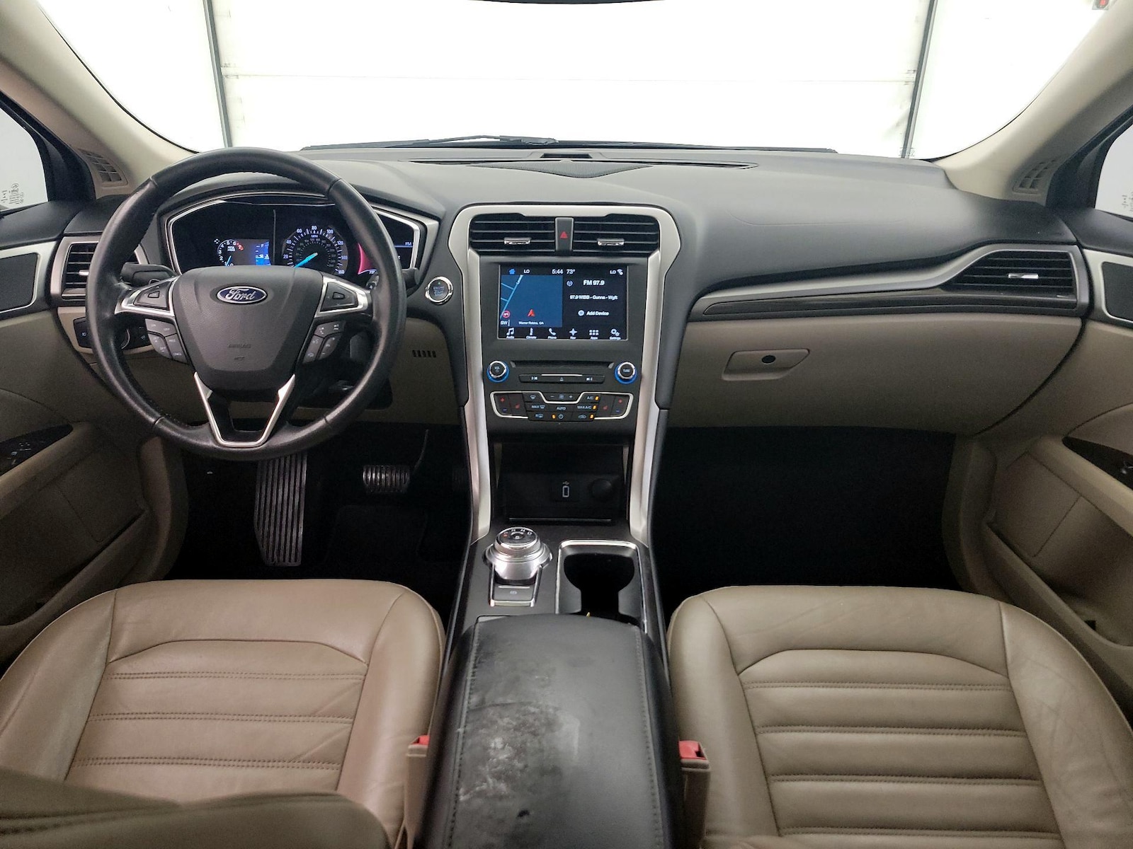 2017 Ford Fusion SE - Photo 10