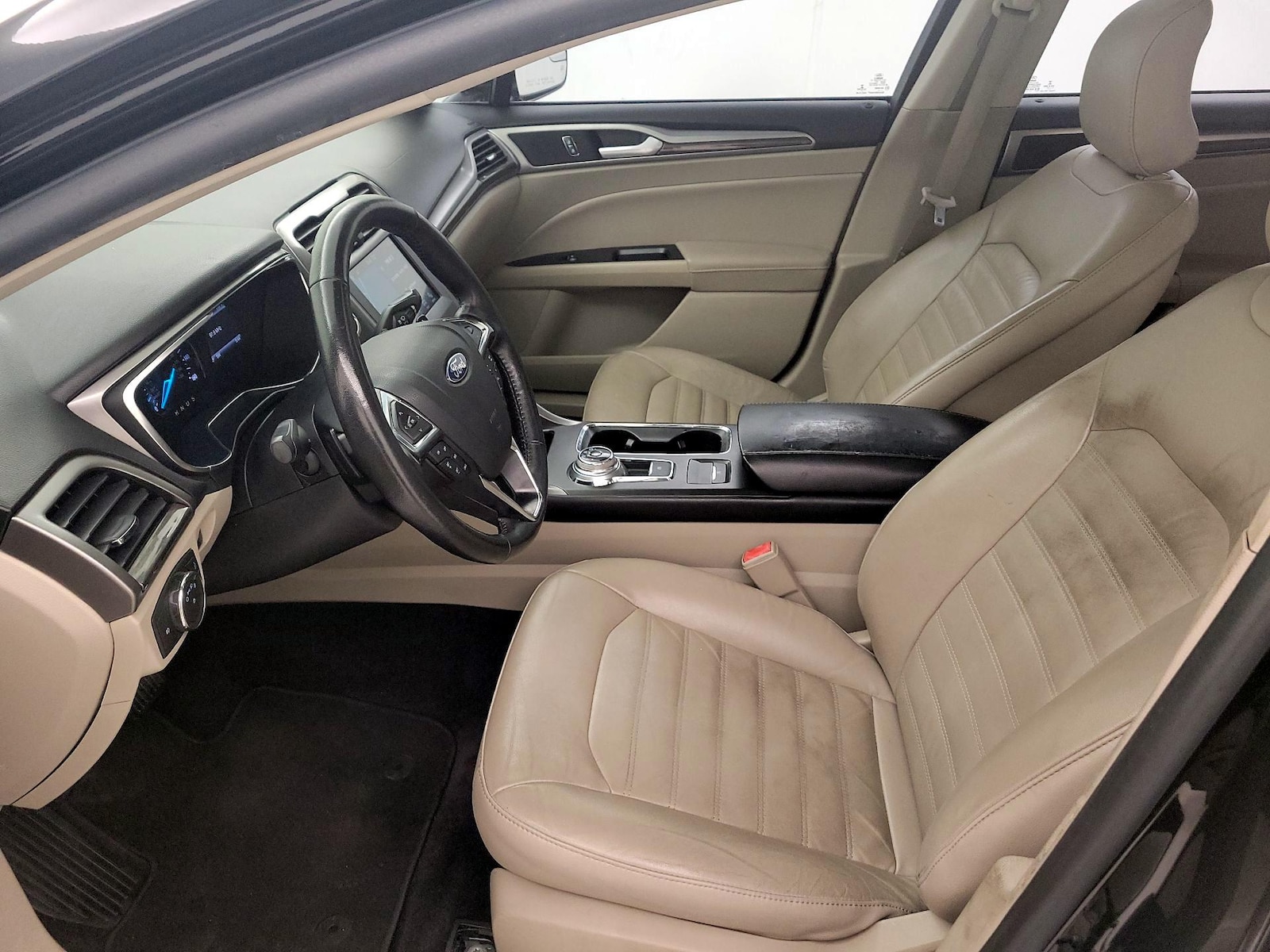 2017 Ford Fusion SE - Photo 12