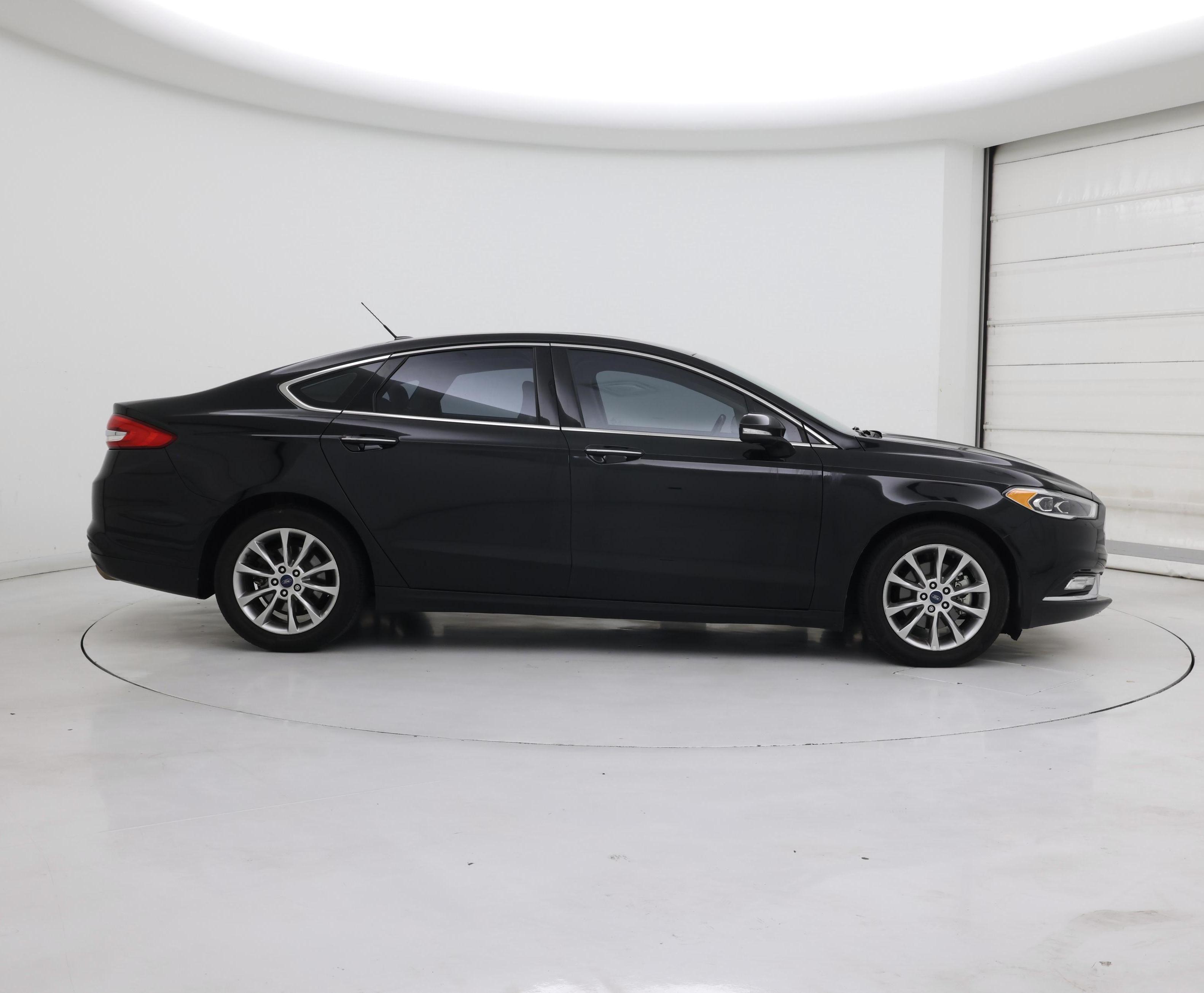 Thumbnail: 2017 Ford Fusion - 7
