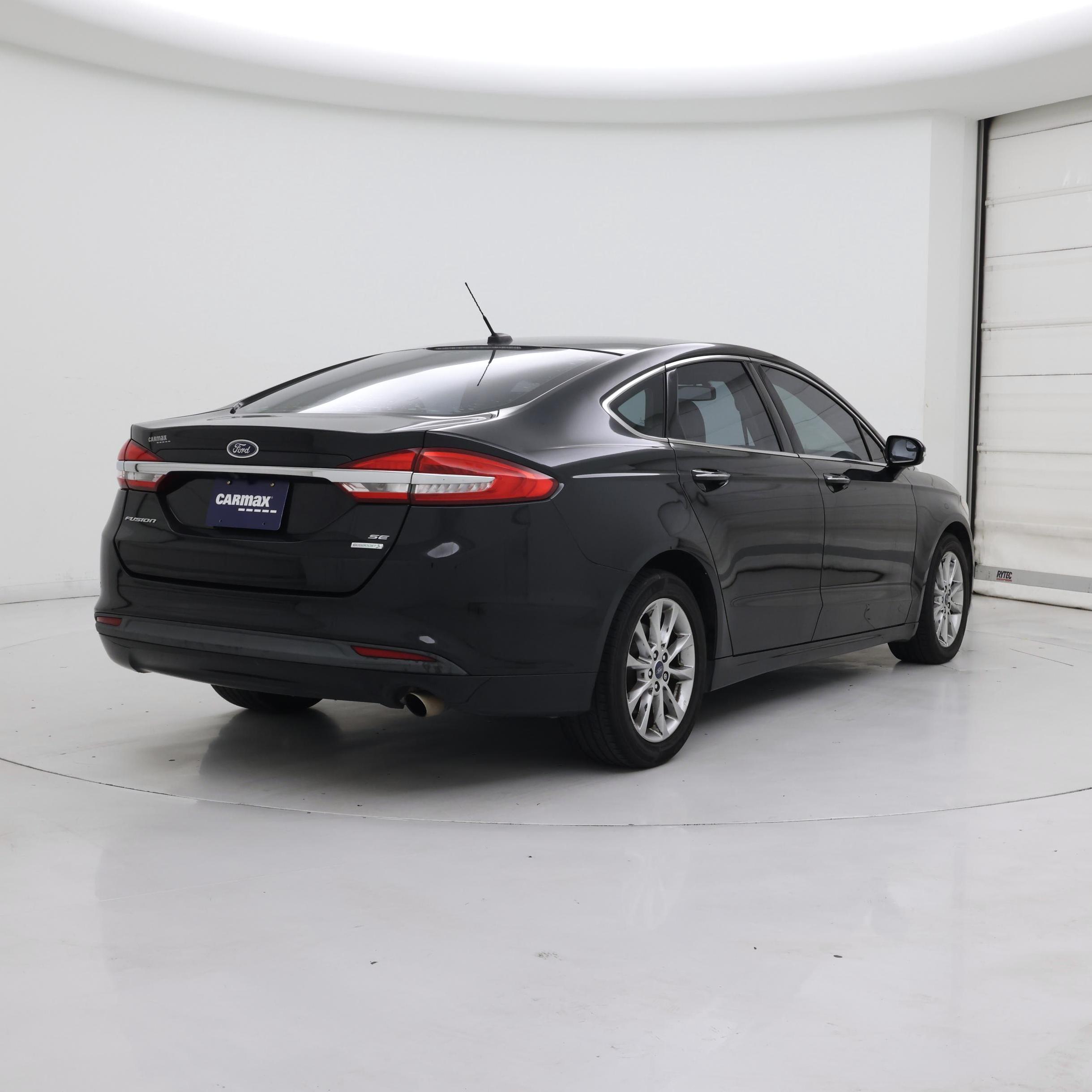 Thumbnail: 2017 Ford Fusion - 8