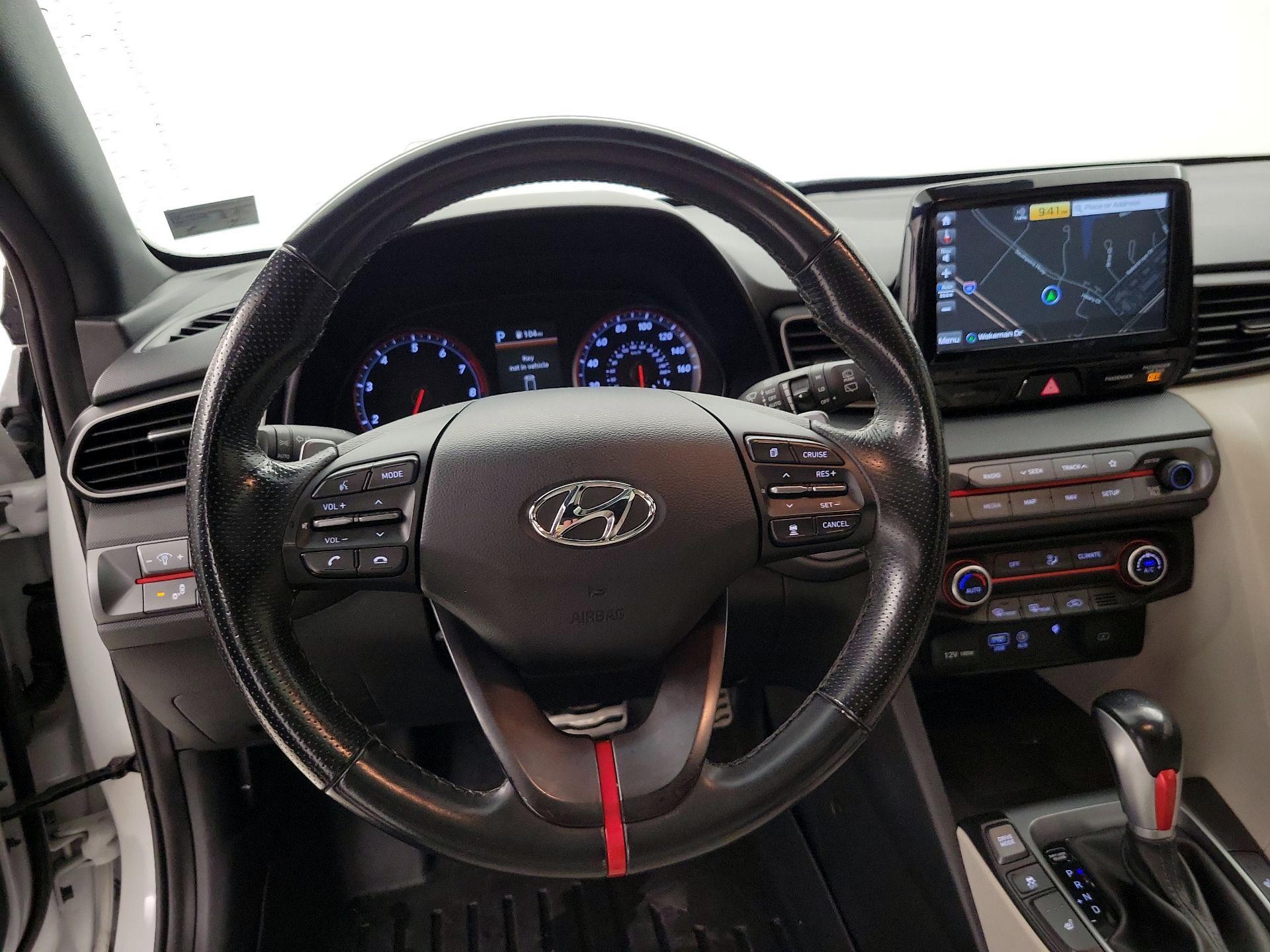 Thumbnail: 2020 Hyundai Veloster - 10