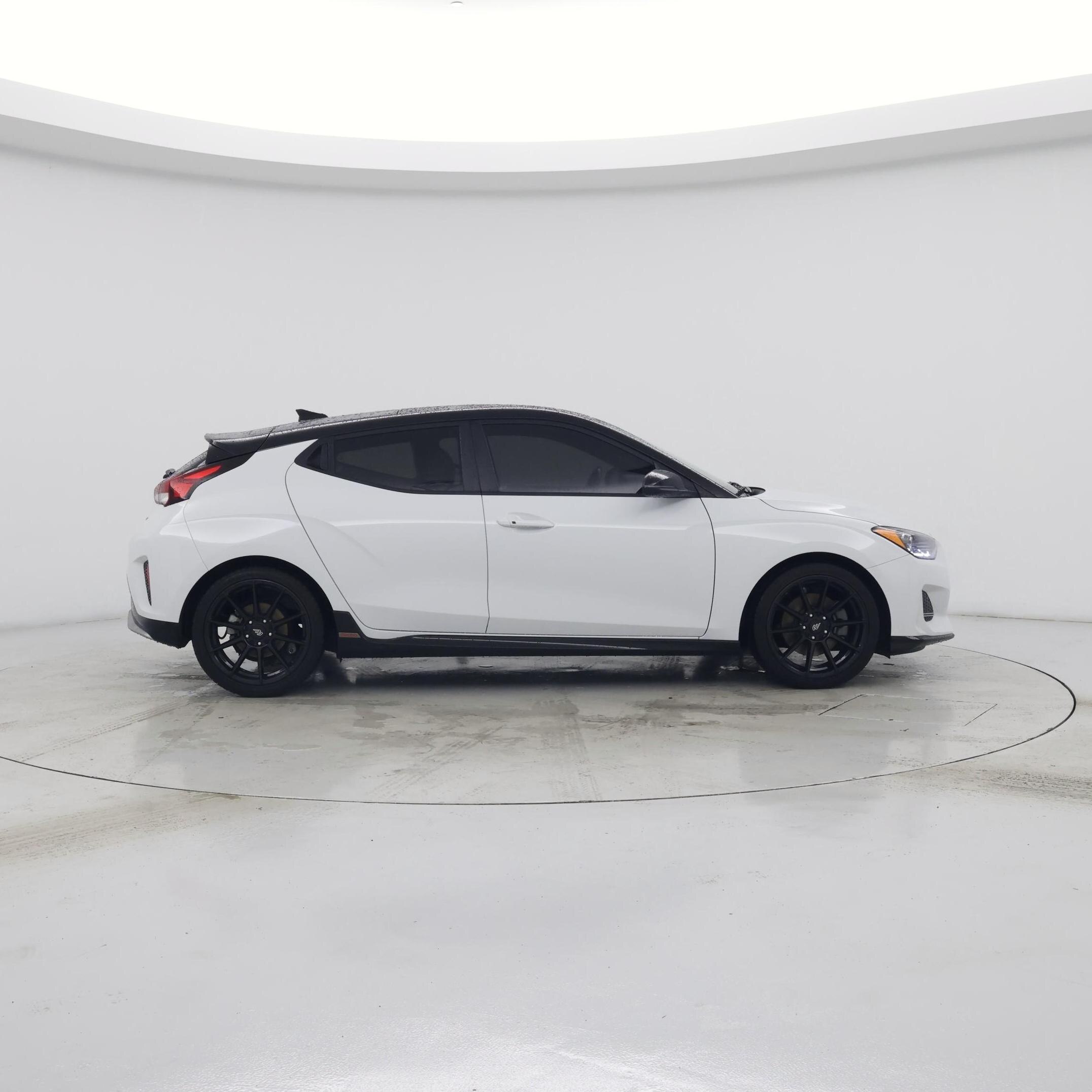 Thumbnail: 2020 Hyundai Veloster - 7