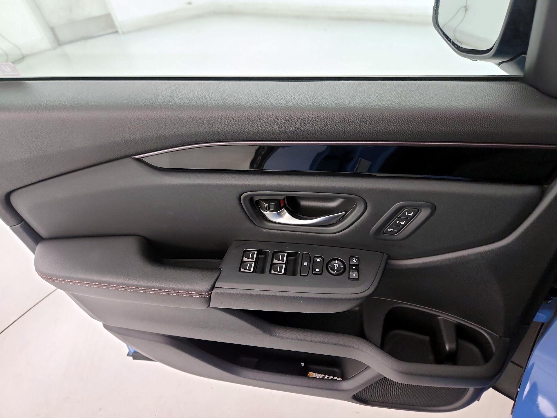 Thumbnail: 2024 Honda Pilot - 12