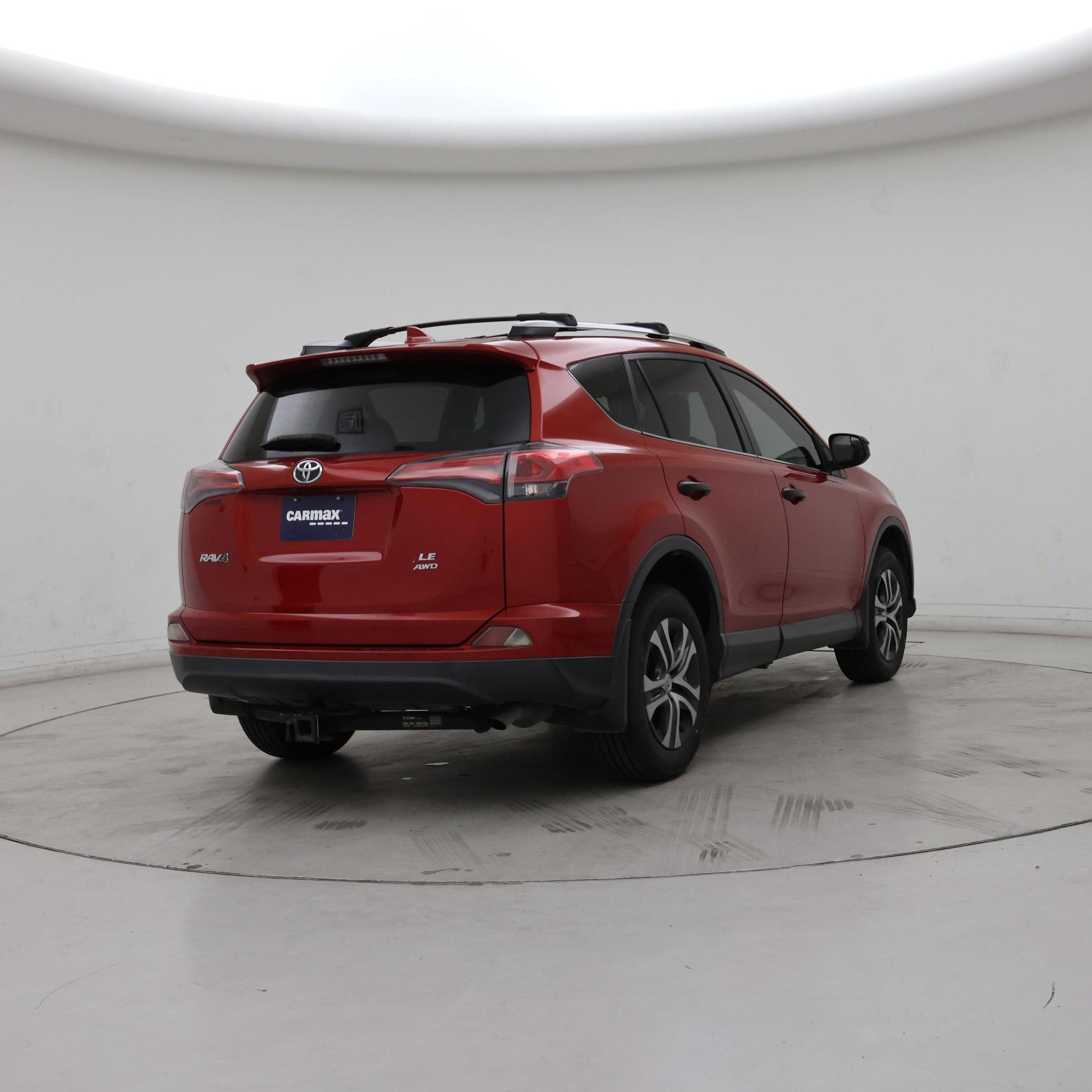 Thumbnail: 2017 Toyota RAV4 - 8