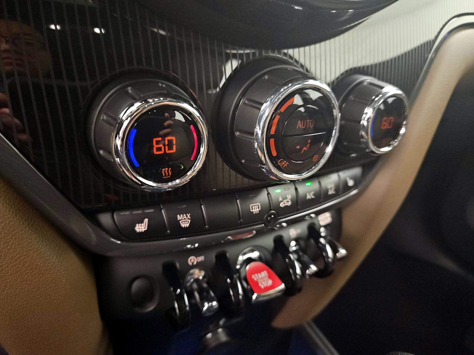 Thumbnail: 2019 MINI Cooper Countryman - 16