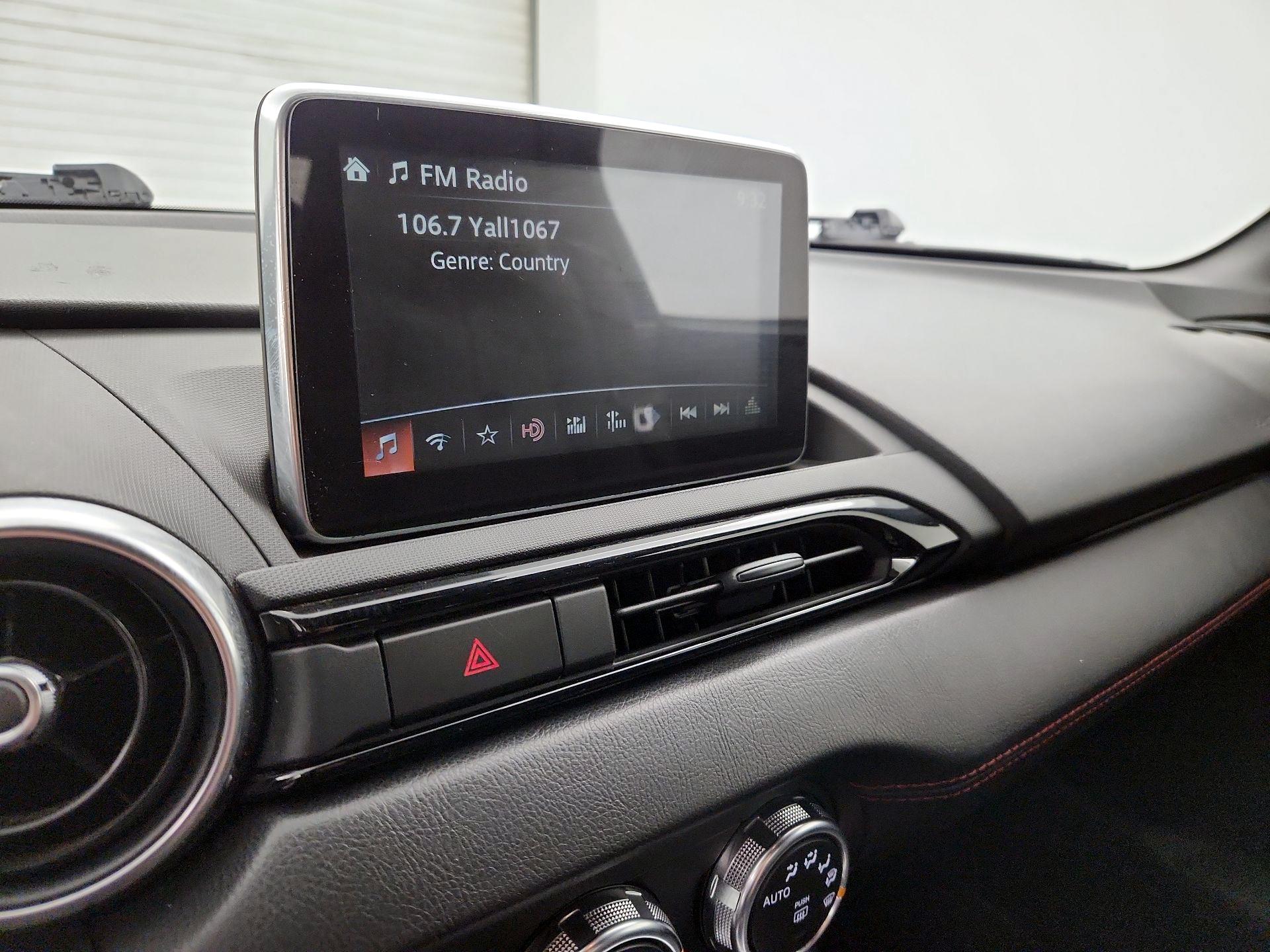 Thumbnail: 2016 Mazda MX-5 Miata - 14