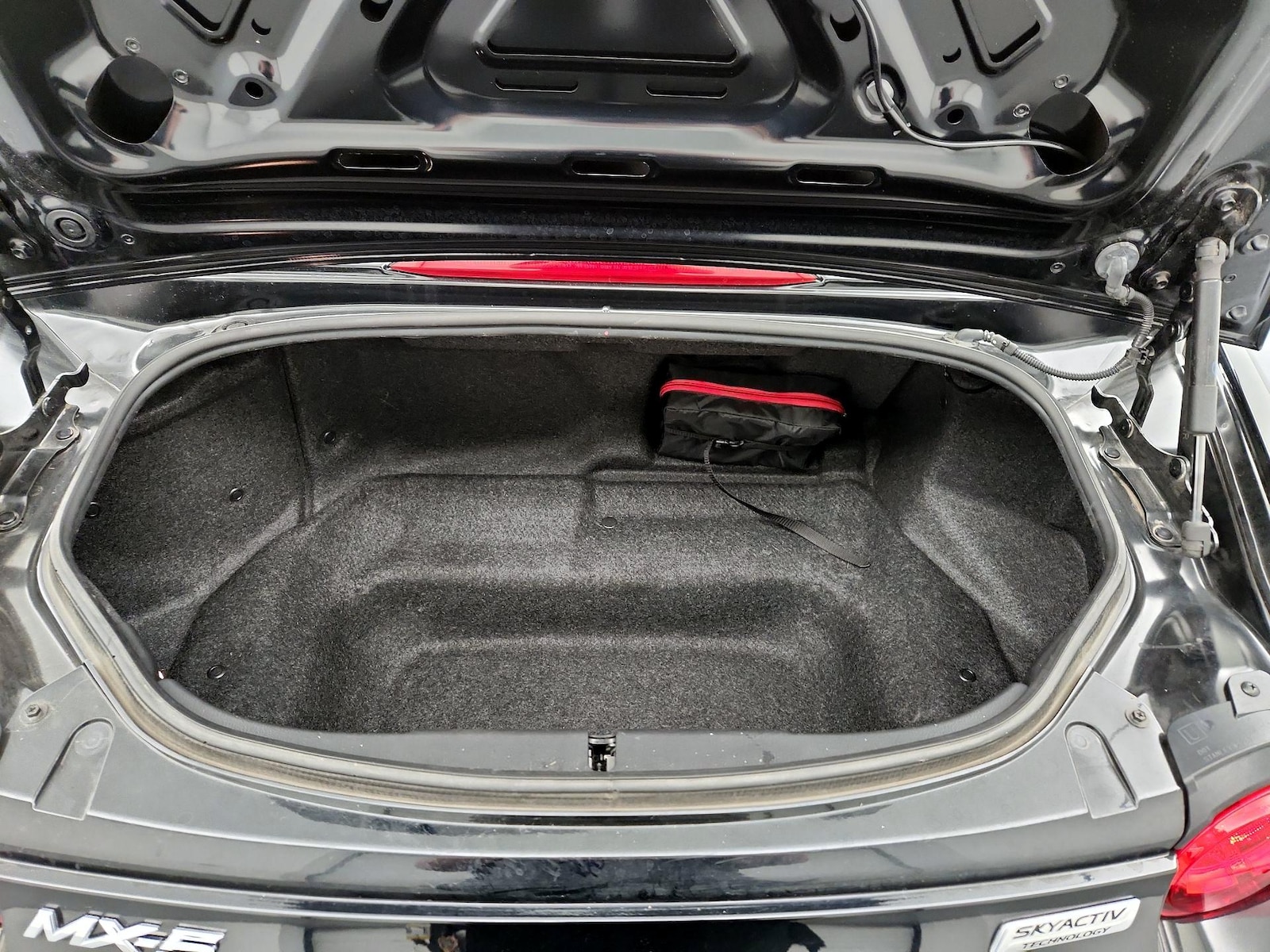 2016 Mazda MX-5 Miata Grand Touring - Photo 19