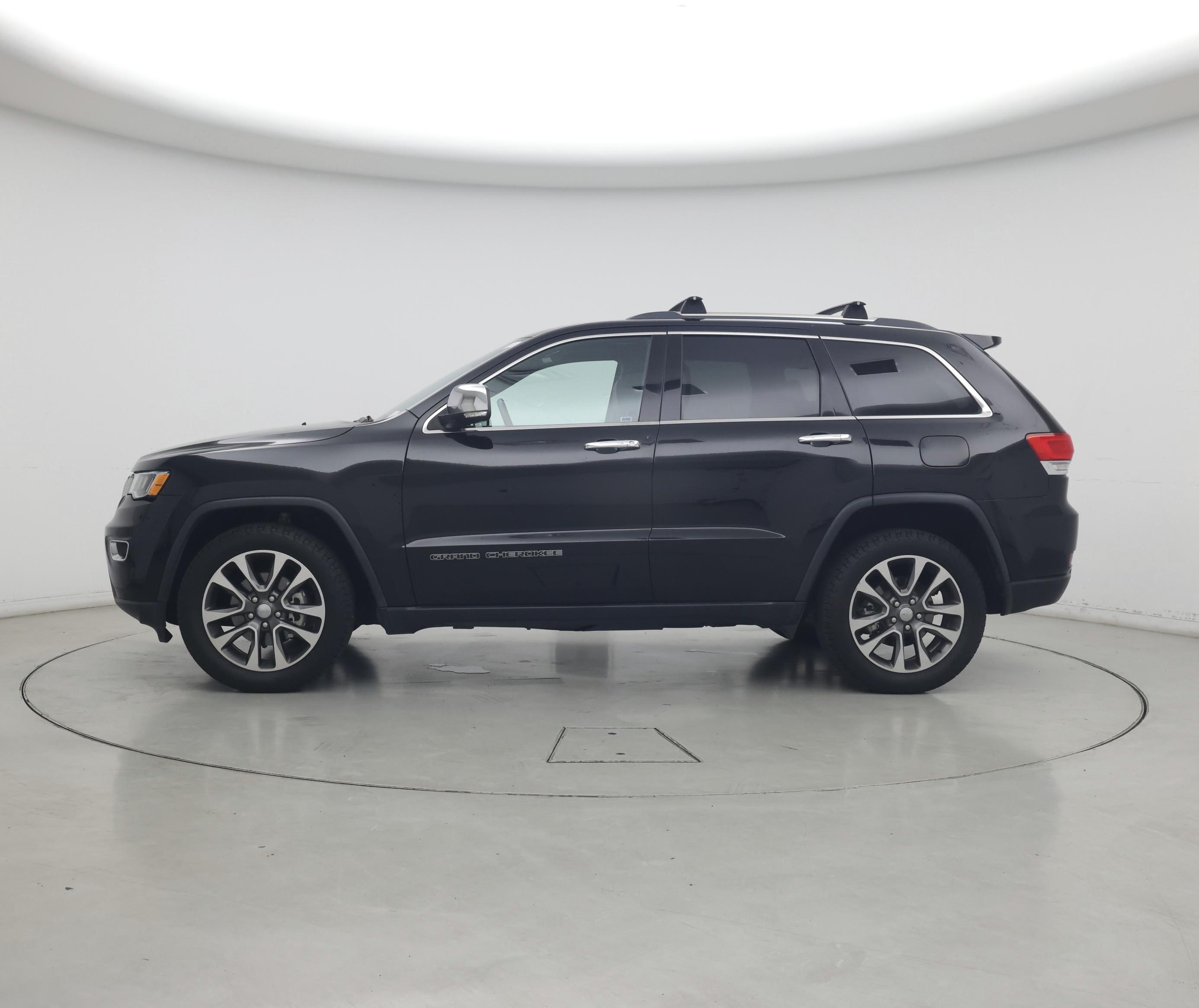 Thumbnail: 2018 Jeep Grand Cherokee - 3