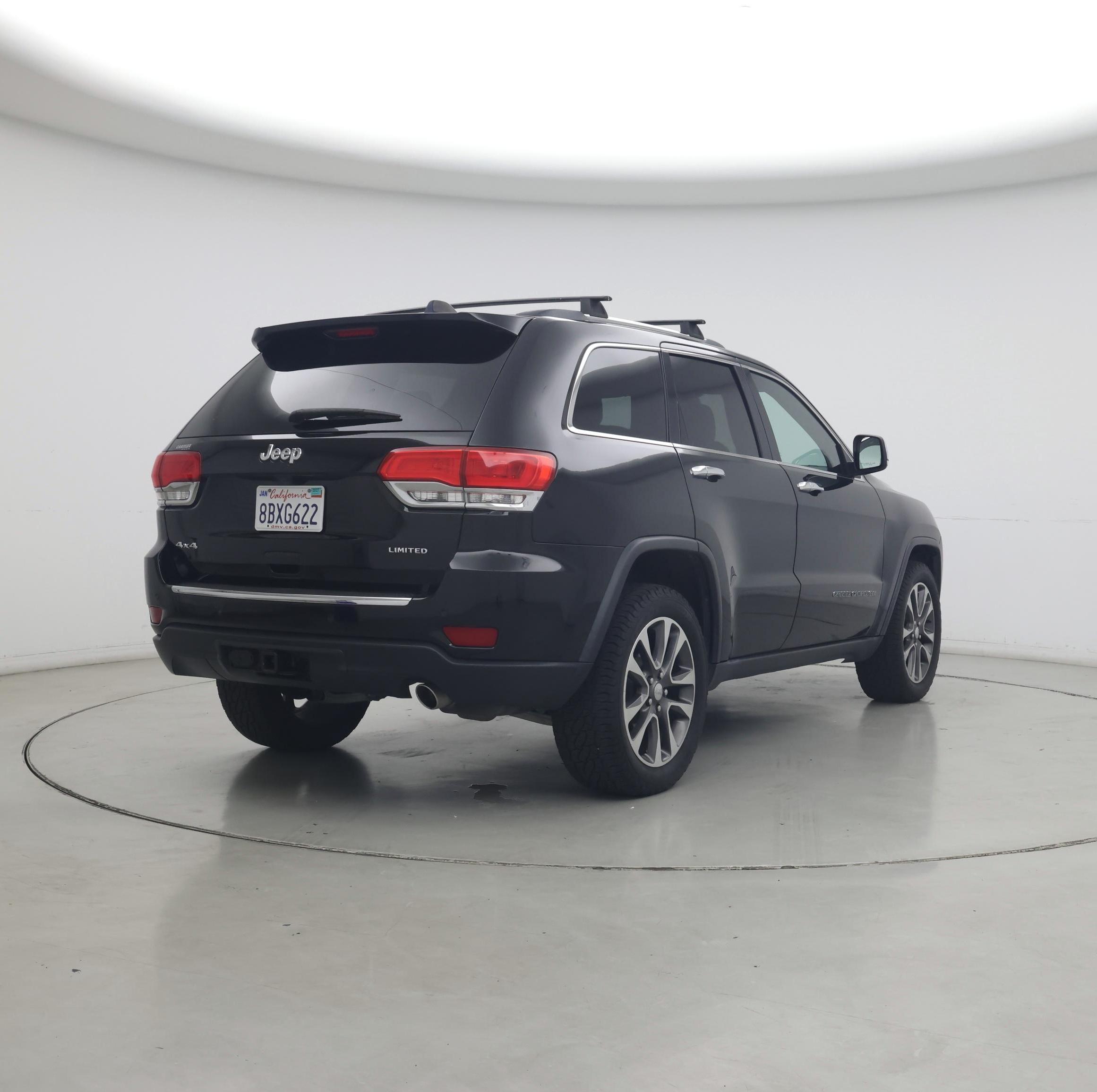 Thumbnail: 2018 Jeep Grand Cherokee - 8