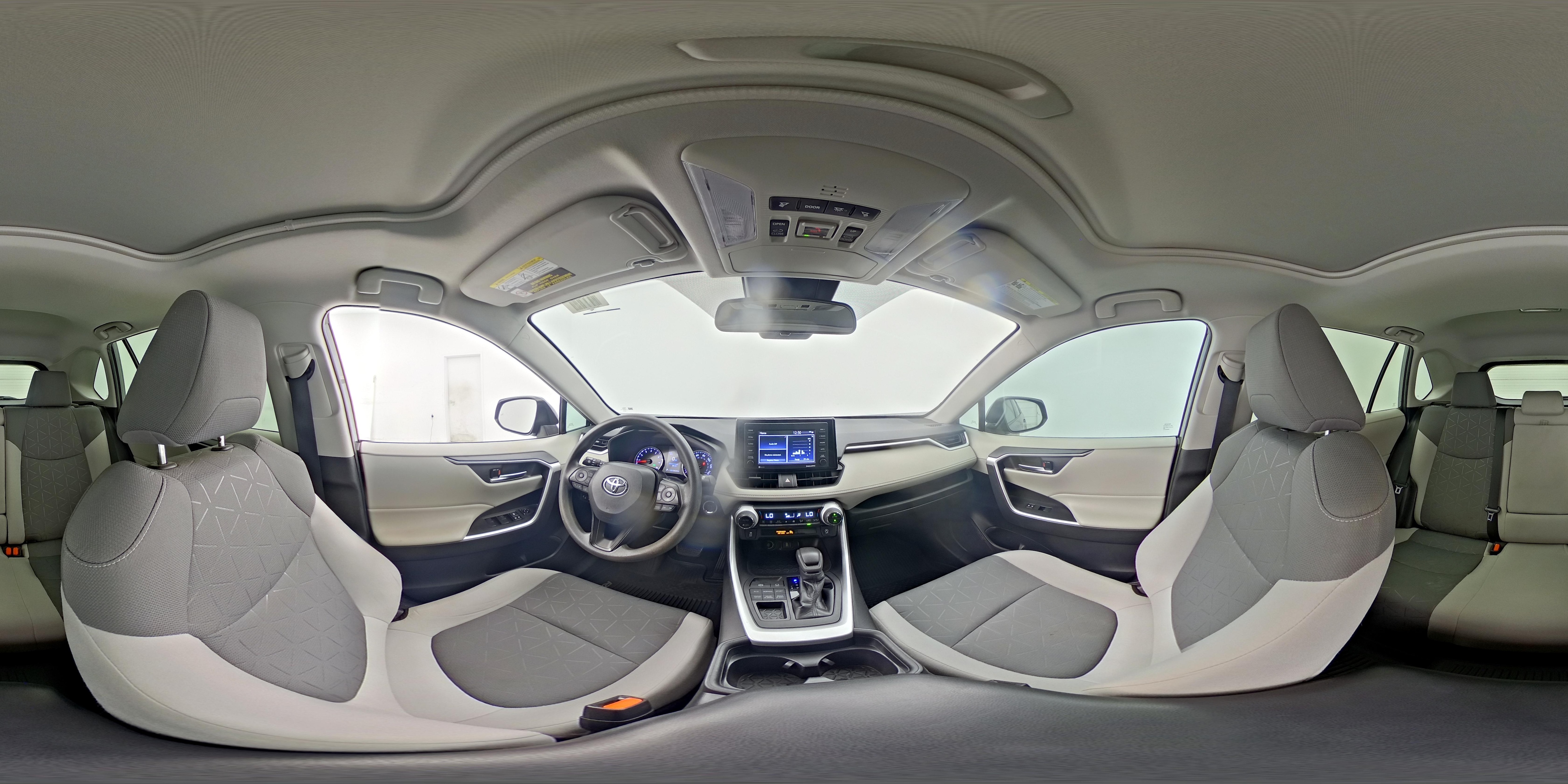 2020 Toyota RAV4 XLE - Photo 25