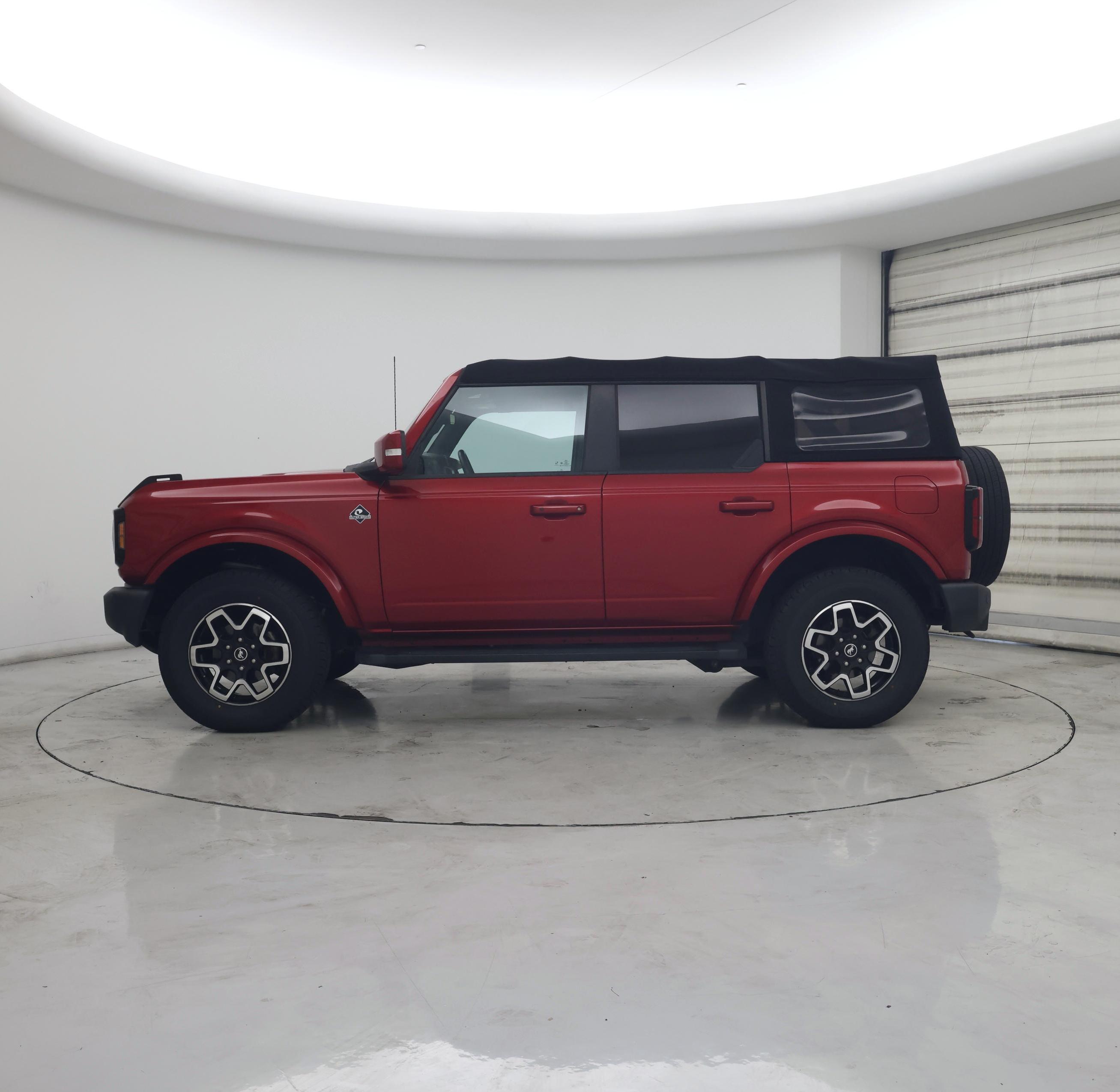 Thumbnail: 2021 Ford Bronco - 3