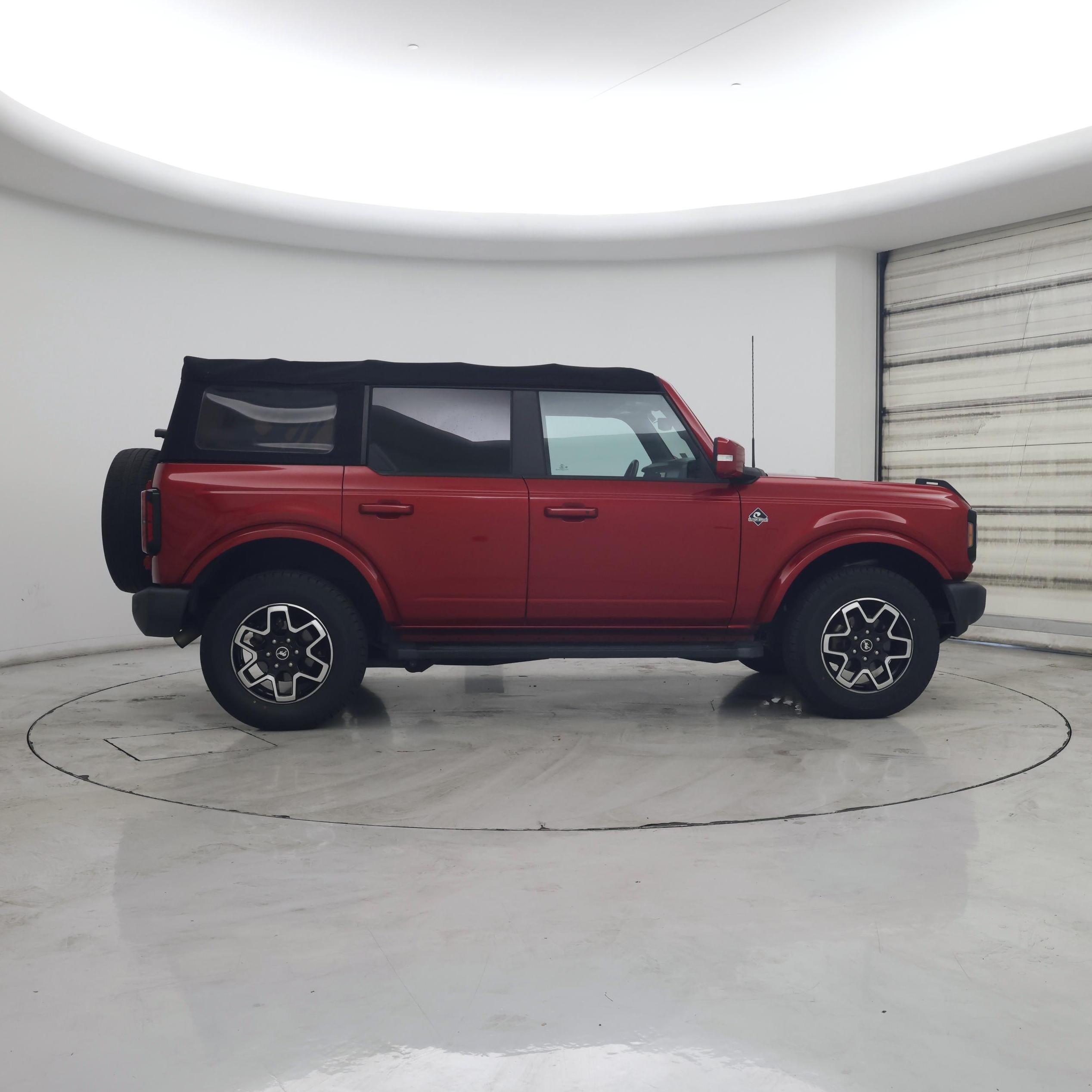 Thumbnail: 2021 Ford Bronco - 7