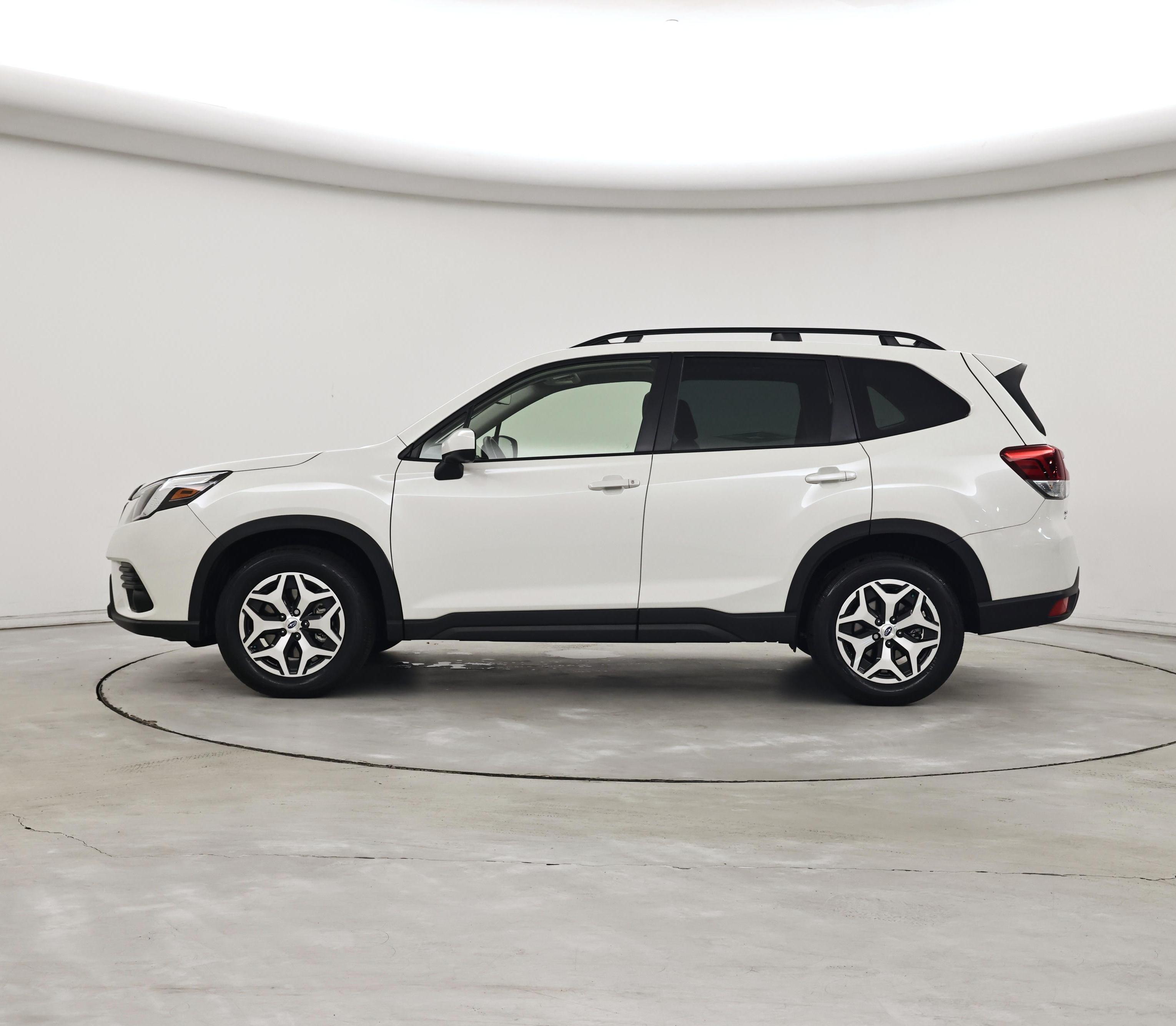 Thumbnail: 2023 Subaru Forester - 3