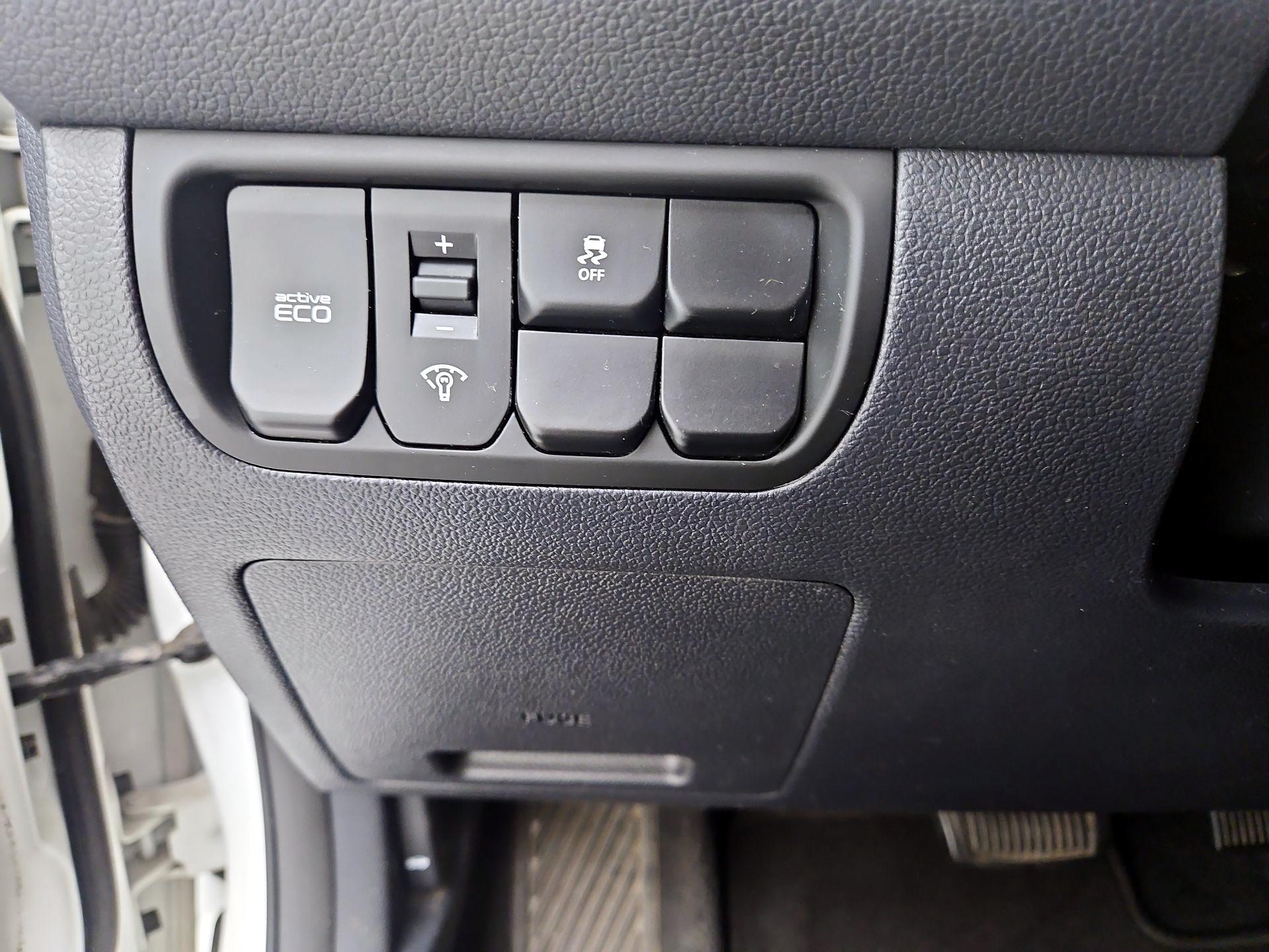 Thumbnail: 2015 Kia Rio - 13