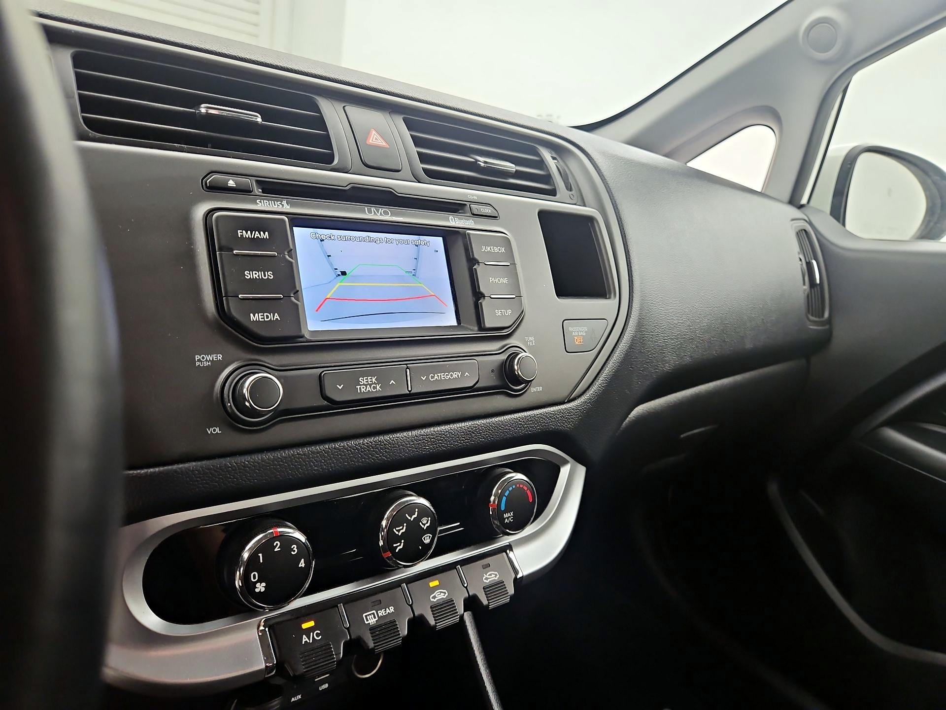 Thumbnail: 2015 Kia Rio - 14