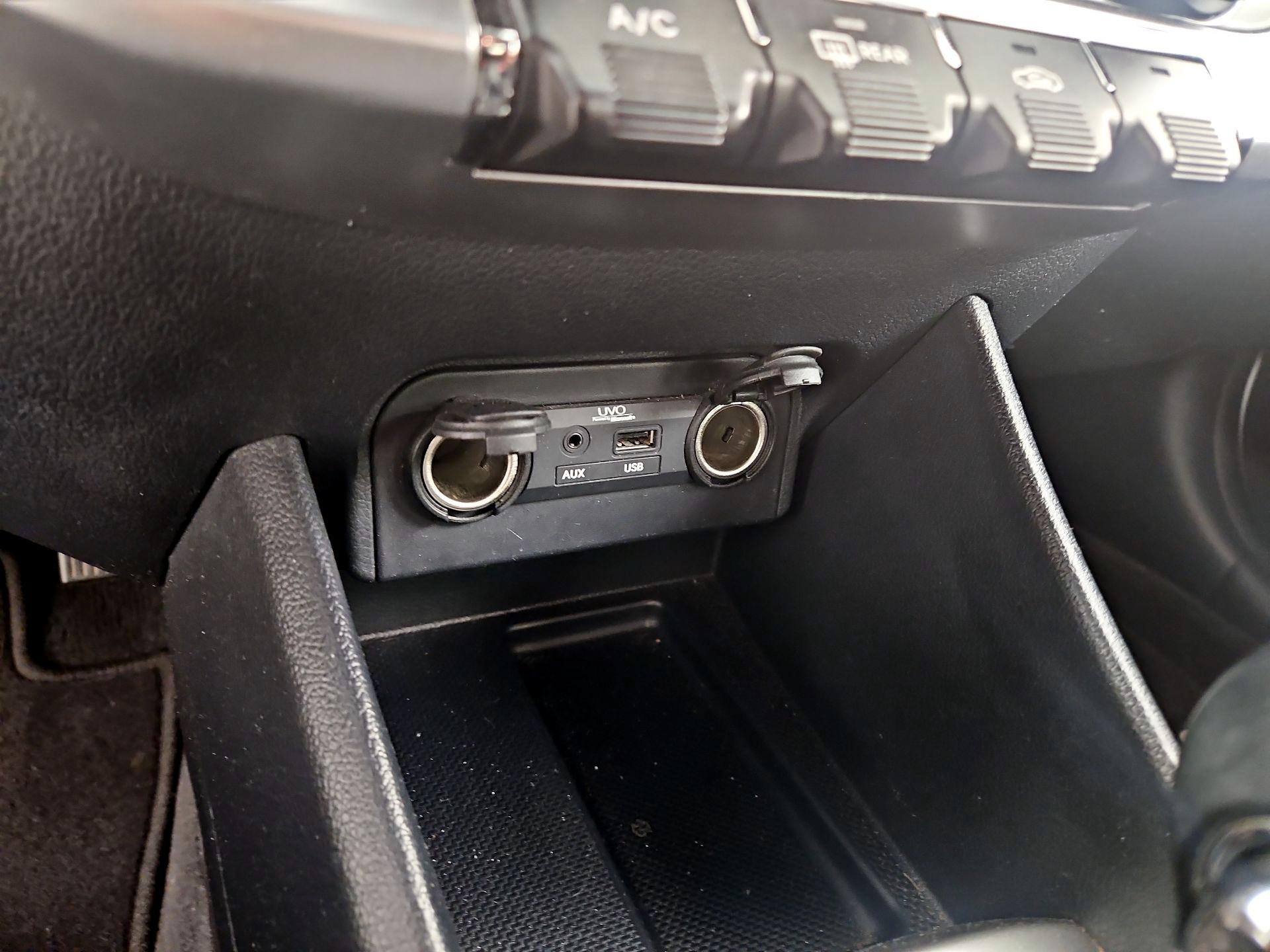 Thumbnail: 2015 Kia Rio - 18