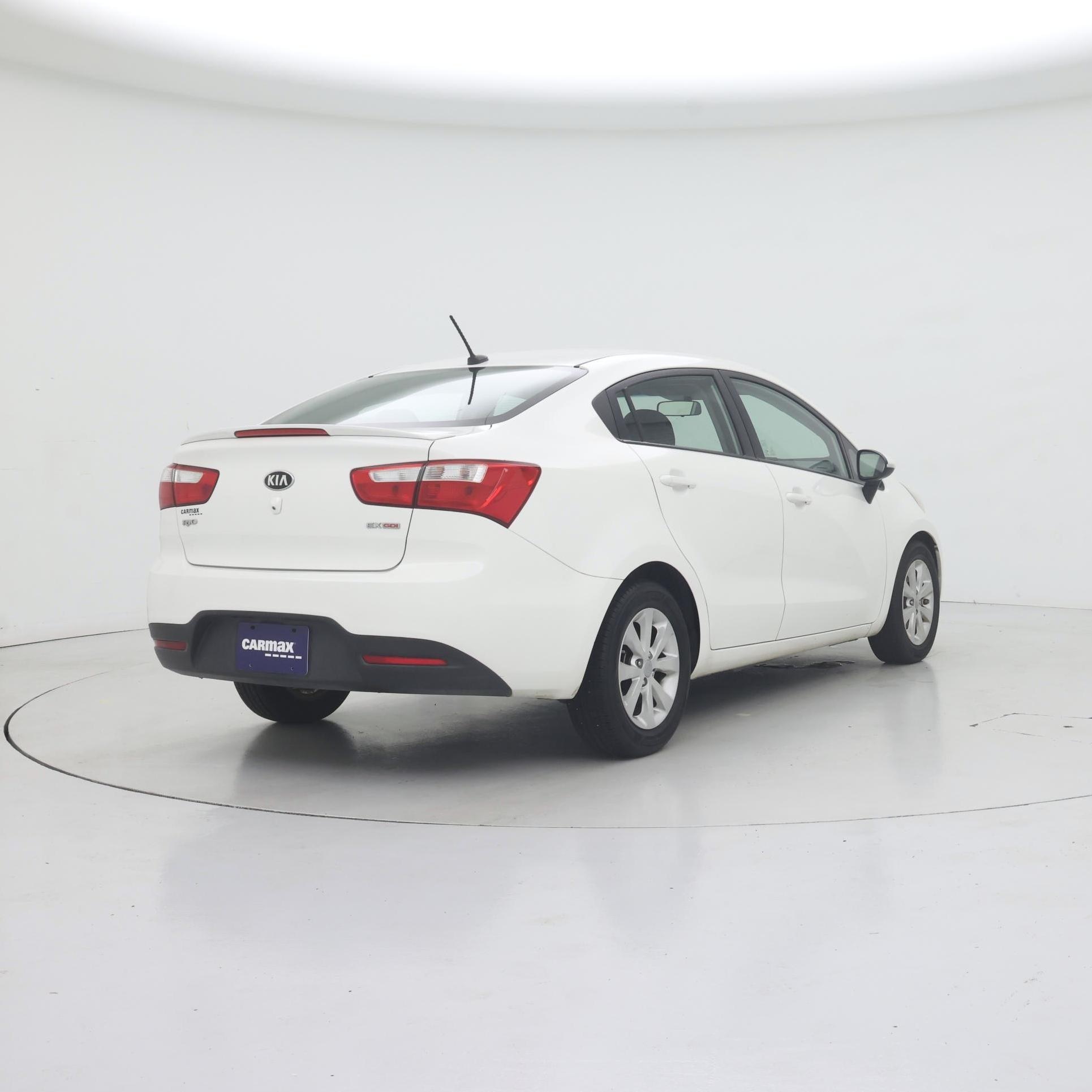 Thumbnail: 2015 Kia Rio - 8