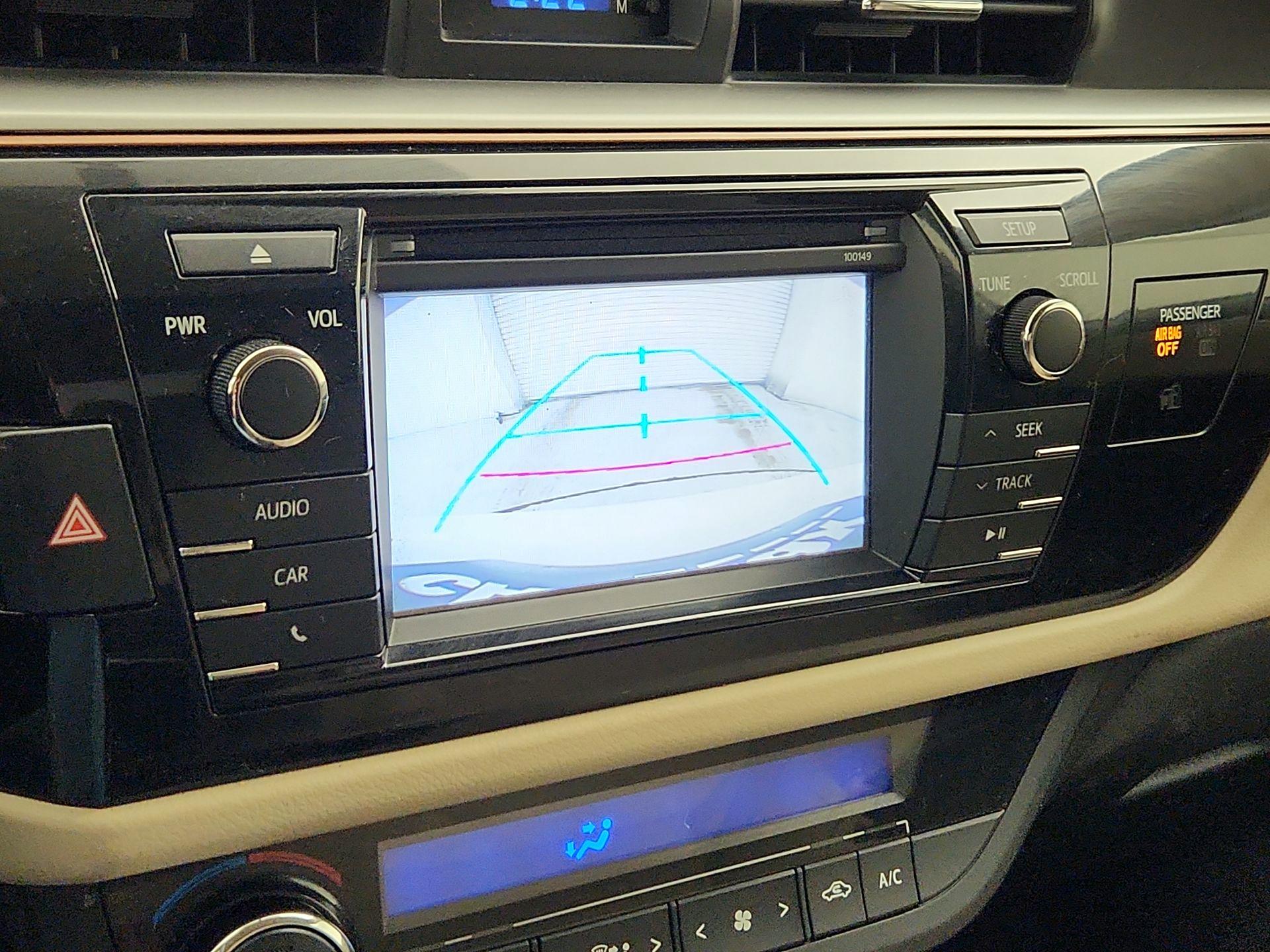Thumbnail: 2015 Toyota Corolla - 14