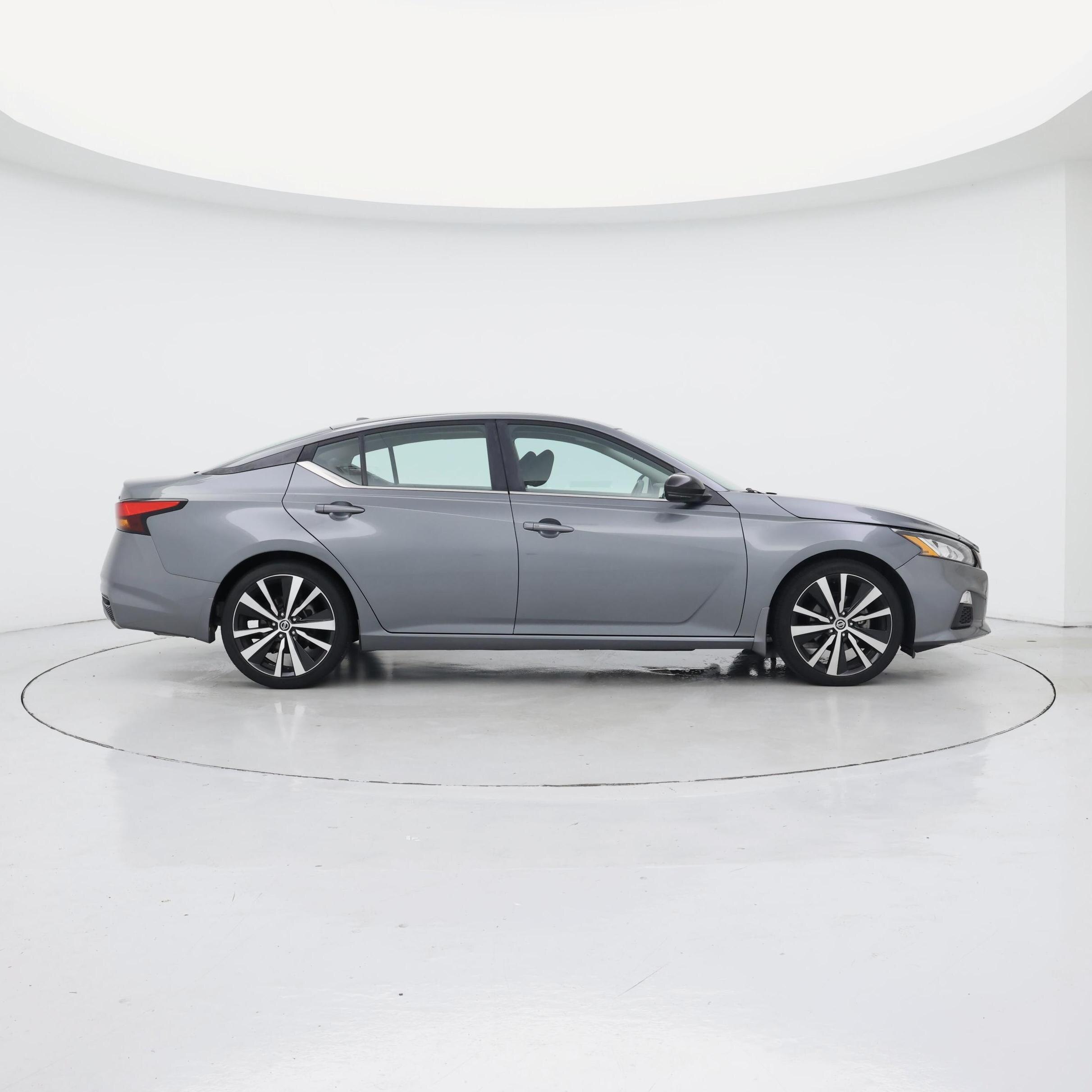 Thumbnail: 2019 Nissan Altima - 7