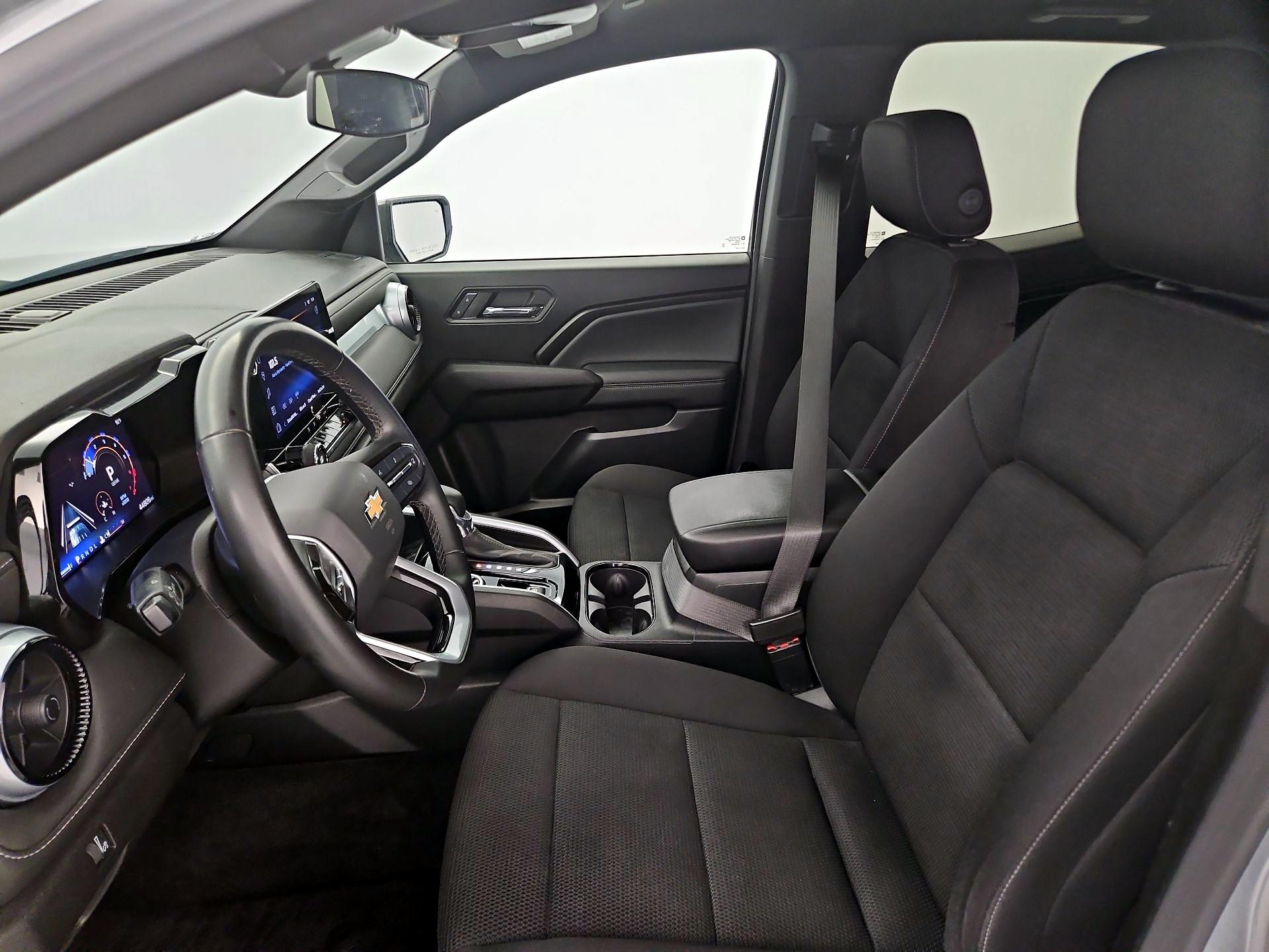 Thumbnail: 2024 Chevrolet Colorado - 11