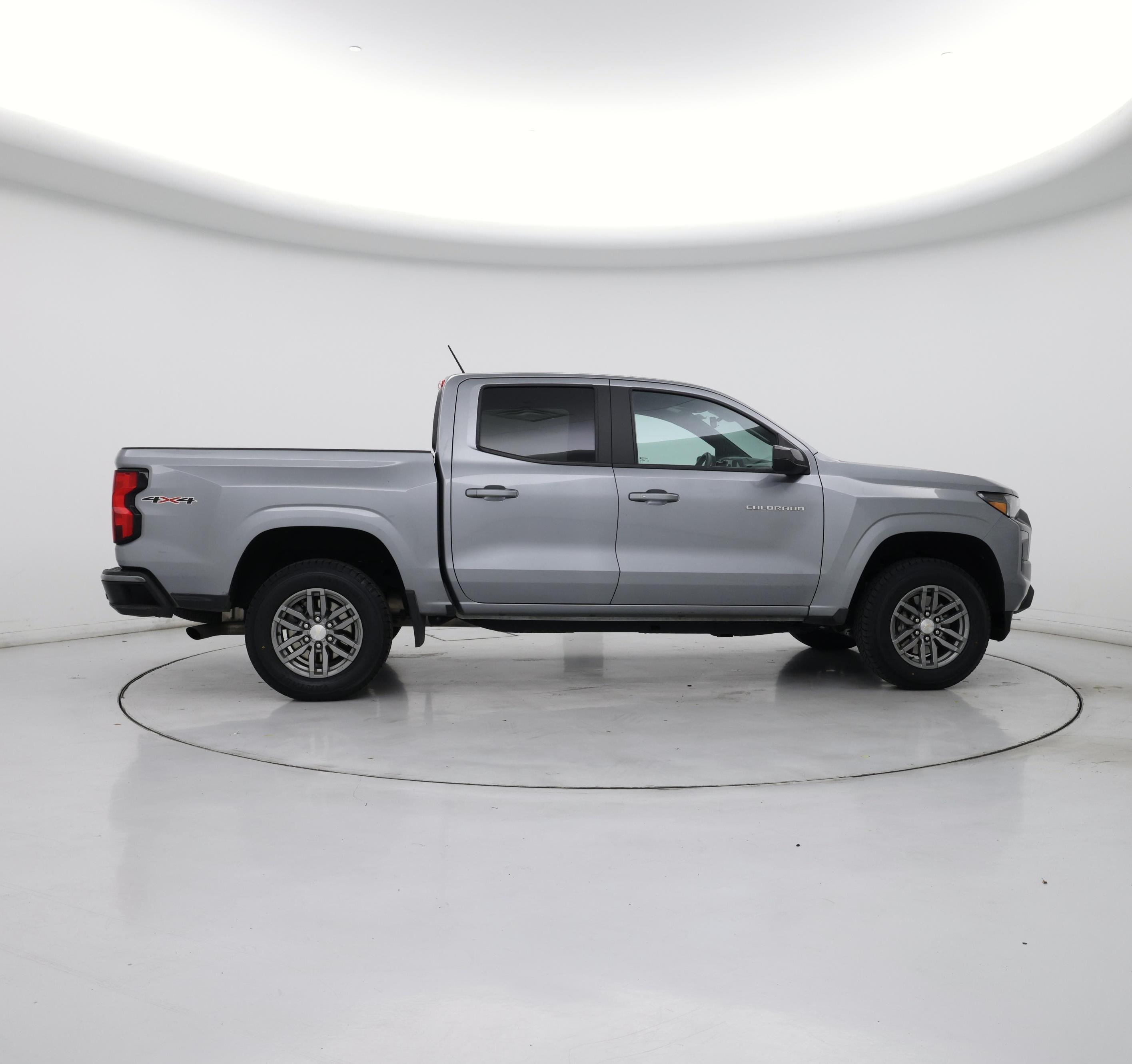 Thumbnail: 2024 Chevrolet Colorado - 7