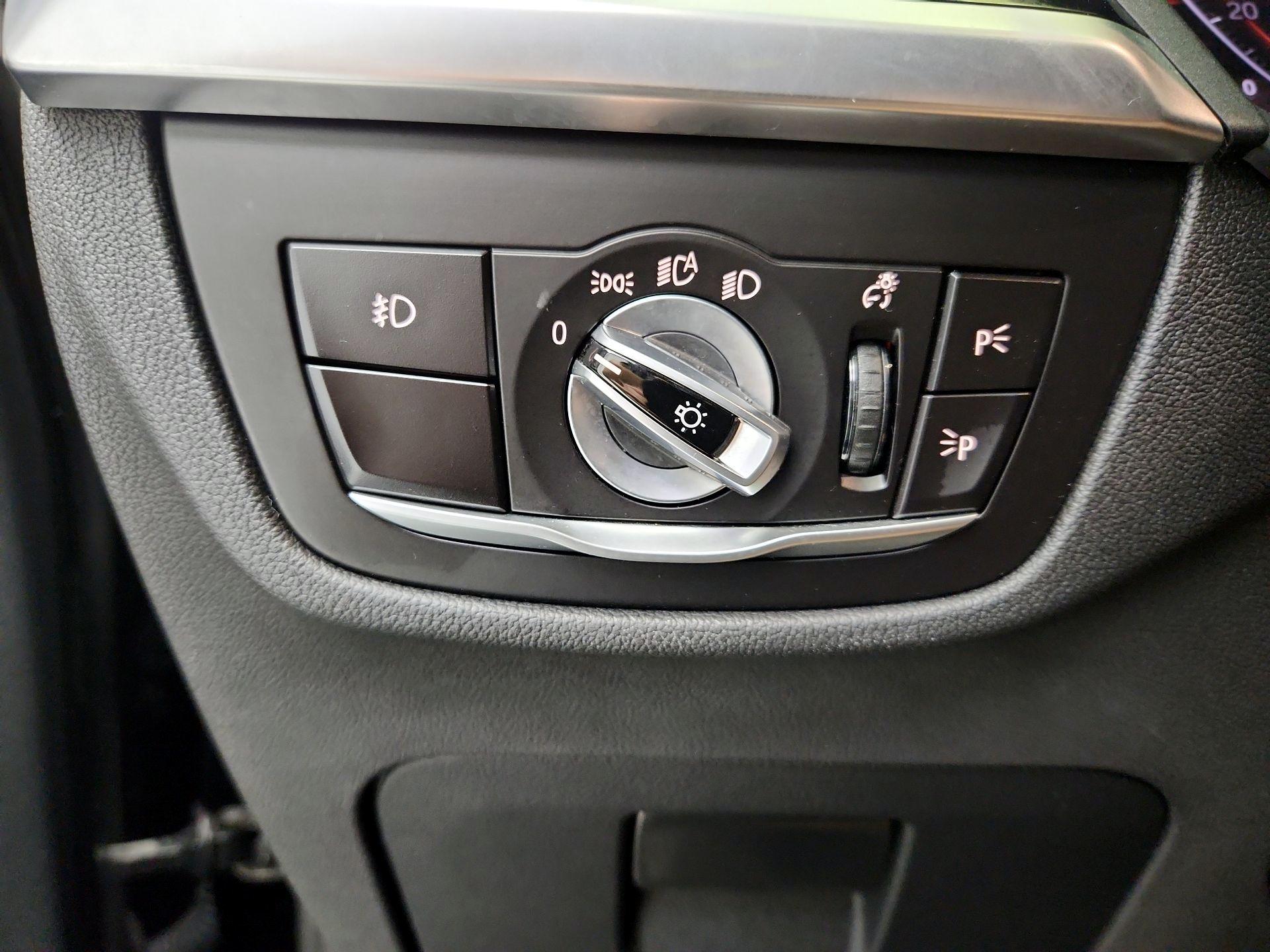 Thumbnail: 2021 BMW X3 - 13