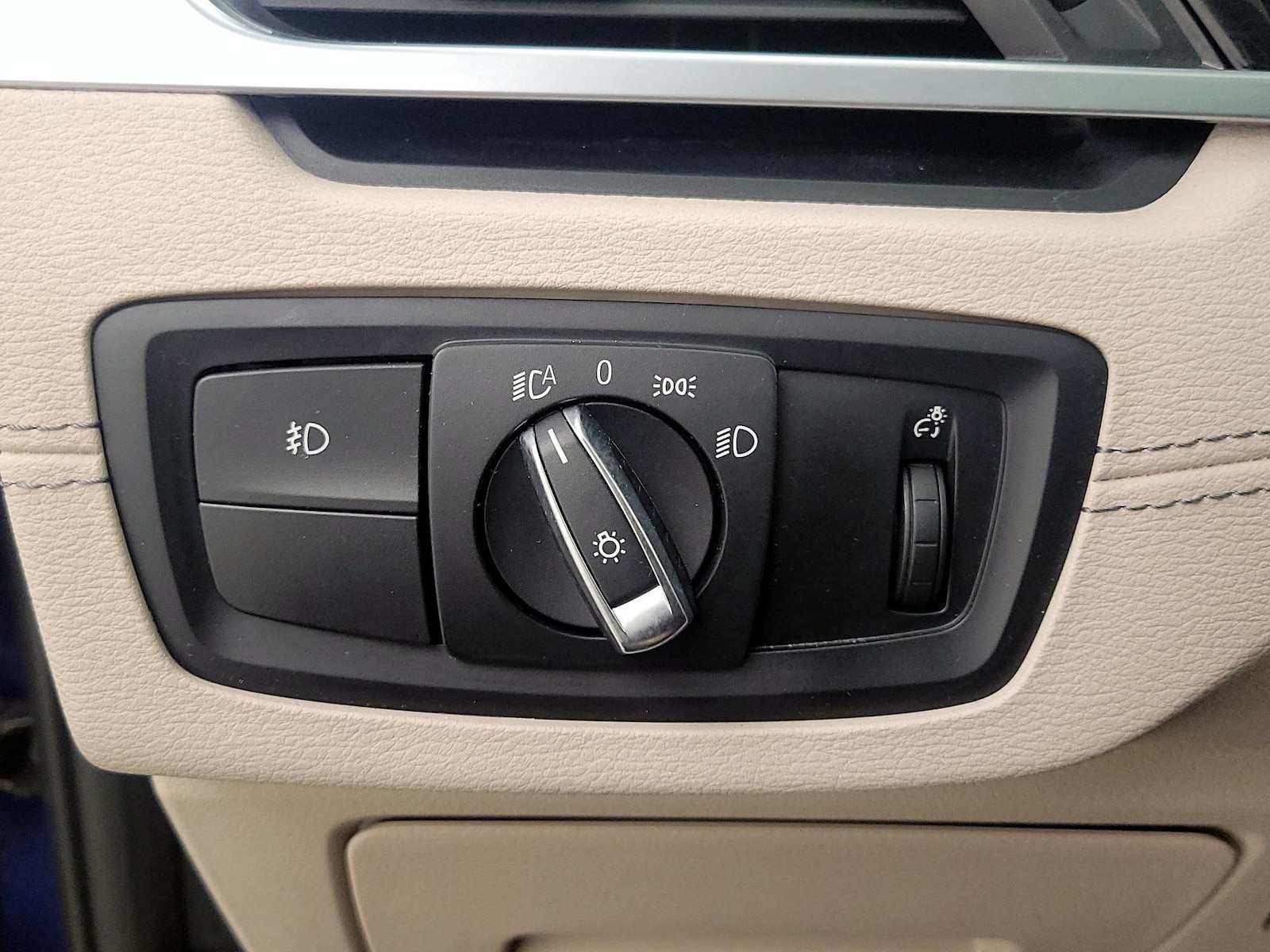 2020 BMW X1 28i - Photo 14